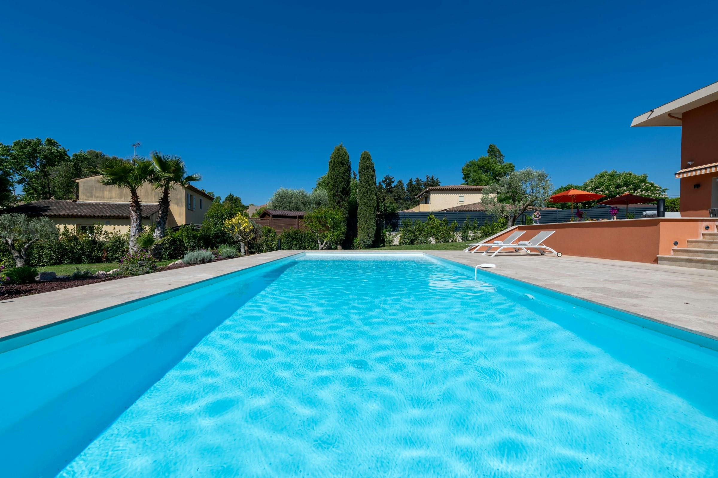 Villa Safran Garoupe Cap-d’Ail: Luxury 6-Bedroom Villa with Private Pool and Spa, Côte d’Azur