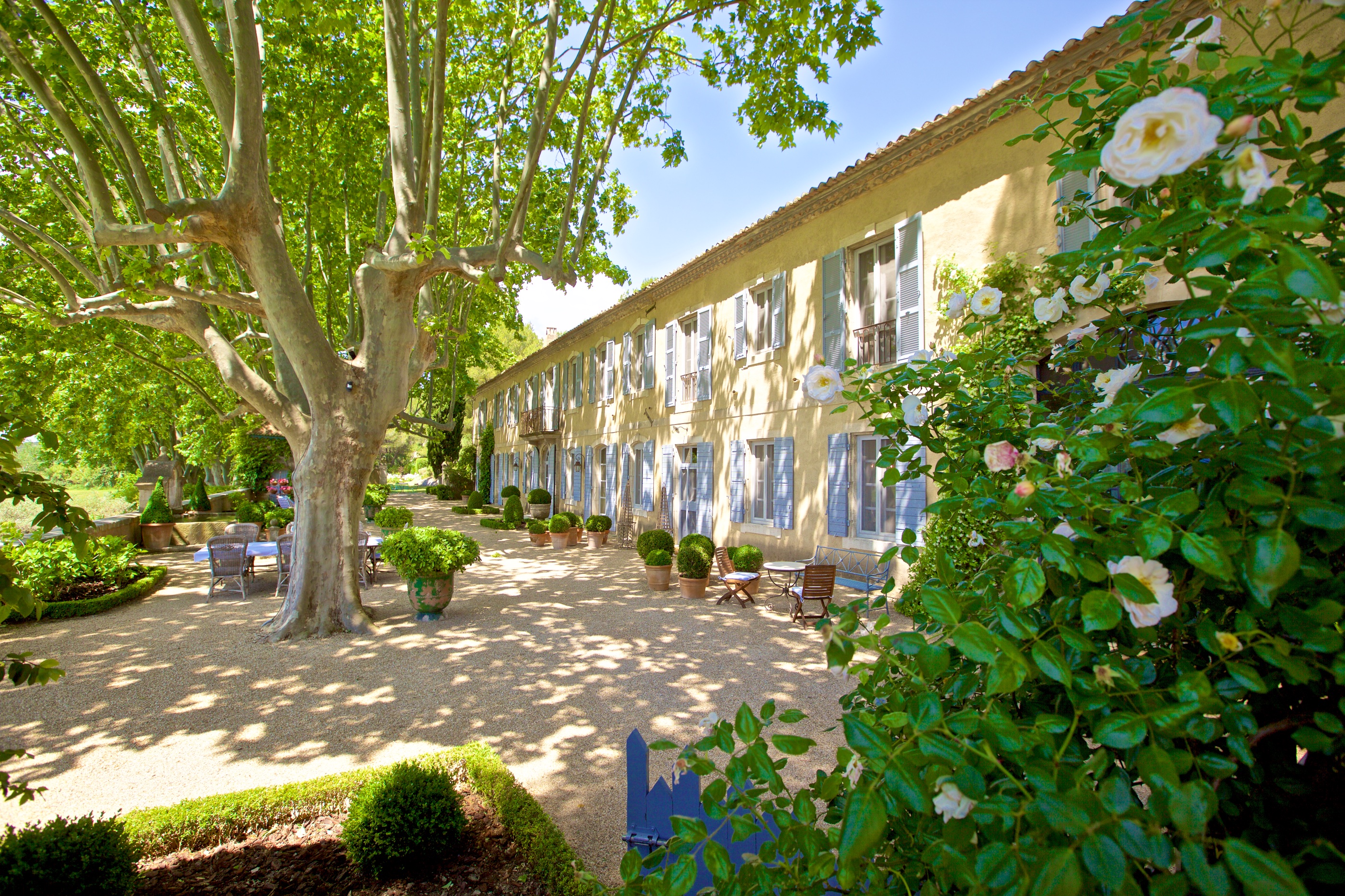 Villa Safran Glanum Arles 1427628: Luxury 7-Bedroom Villa with Pool, Tennis Court and Spa in Saint-Rémy-de-Provence