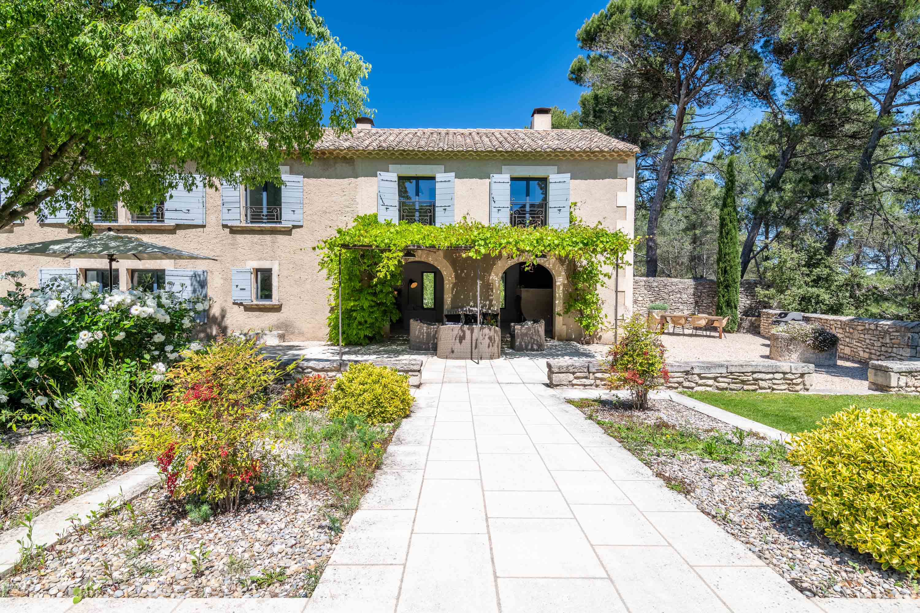 Villa Safran Glanum Arles 1447078: Luxury 6-Bedroom Villa with Saltwater Pool and Spa, Saint-Rémy-de-Provence