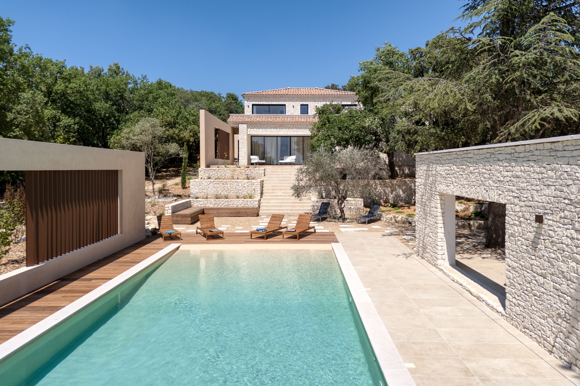 Villa Noroît Les Planes Saint-Rémy-de-Provence: Luxury 5-Bedroom Apartment with Pool and Sauna, Saint-Rémy-de-Provence