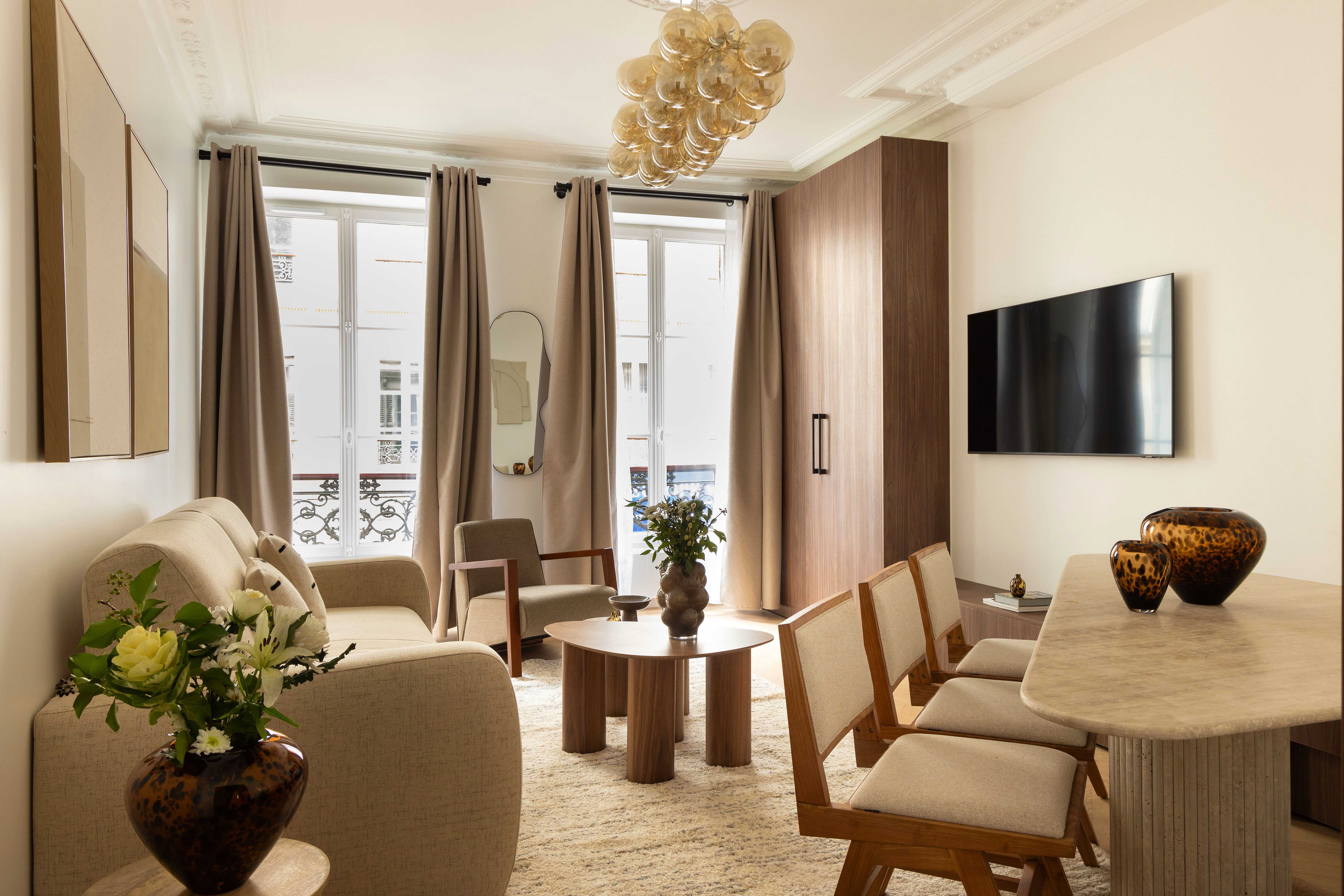 Villa Safran Haussmann Paris: Luxury 2-Bedroom Apartment with Spa Sauna in Opéra – Madeleine – Grands Magasins