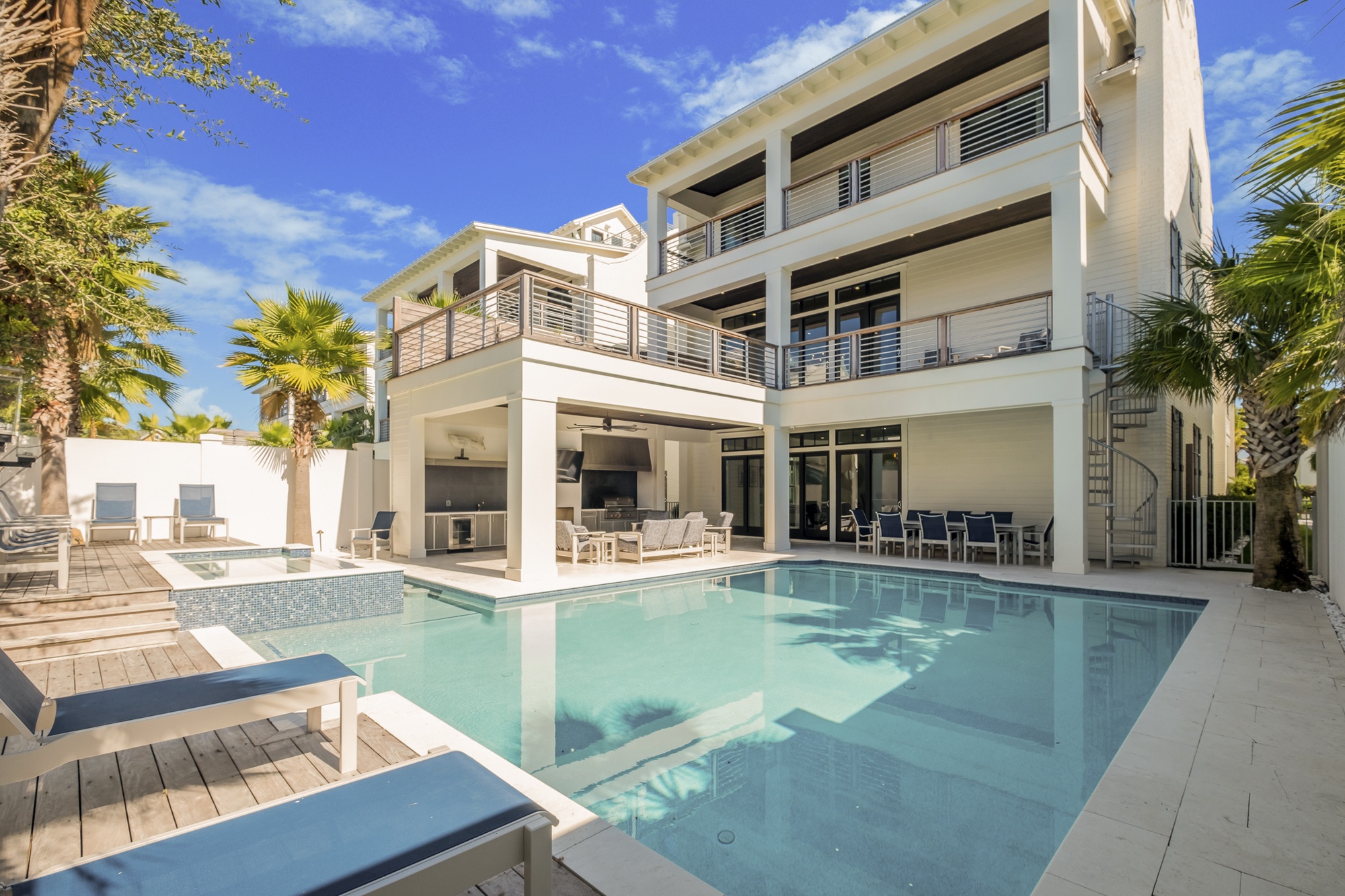 Villa Safran Henderson Okaloosa: Luxury 9-Bedroom Villa with Pool, Hot Tub and Sea Views, Okaloosa County Florida