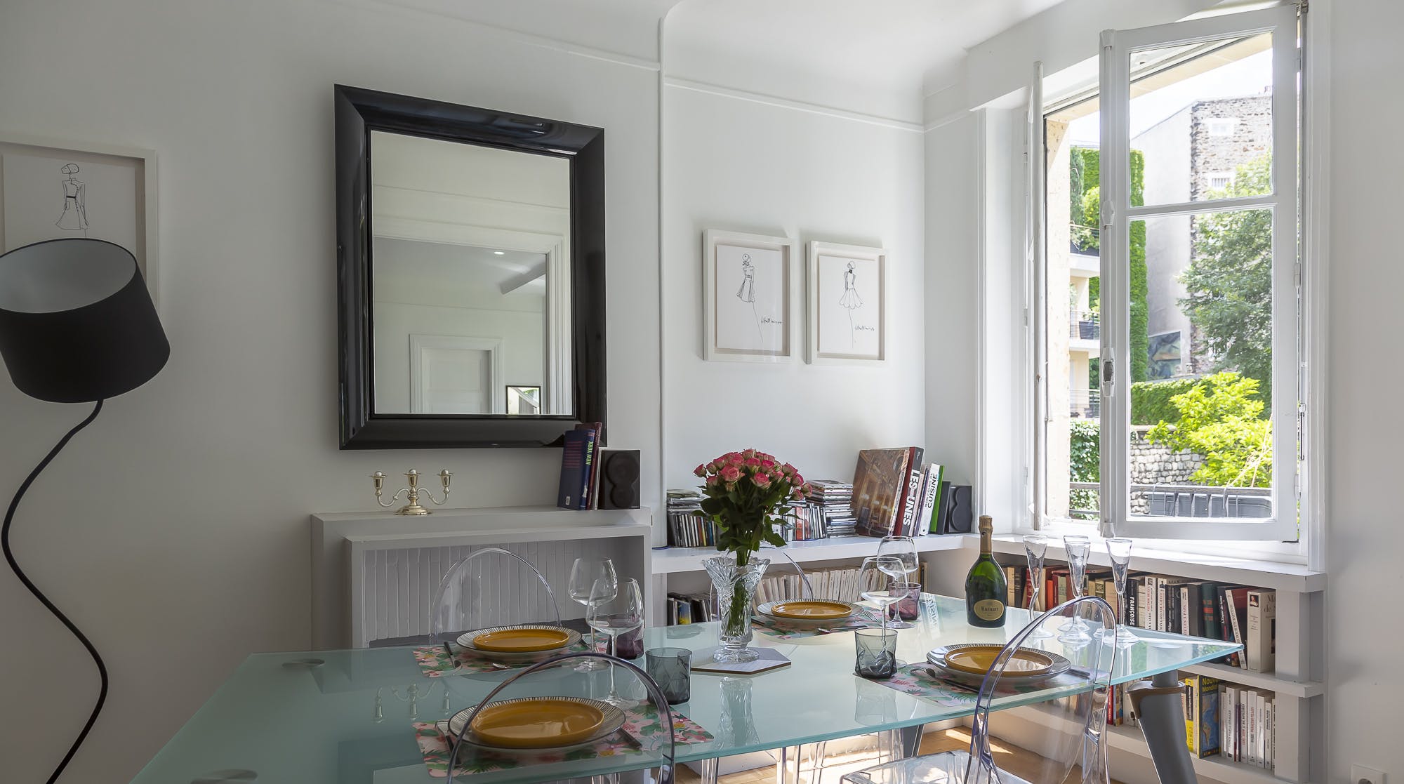 Villa Safran Iéna Trocadéro: Chic 2-Bedroom Family Apartment Rental in Trocadéro Paris with Garden Views