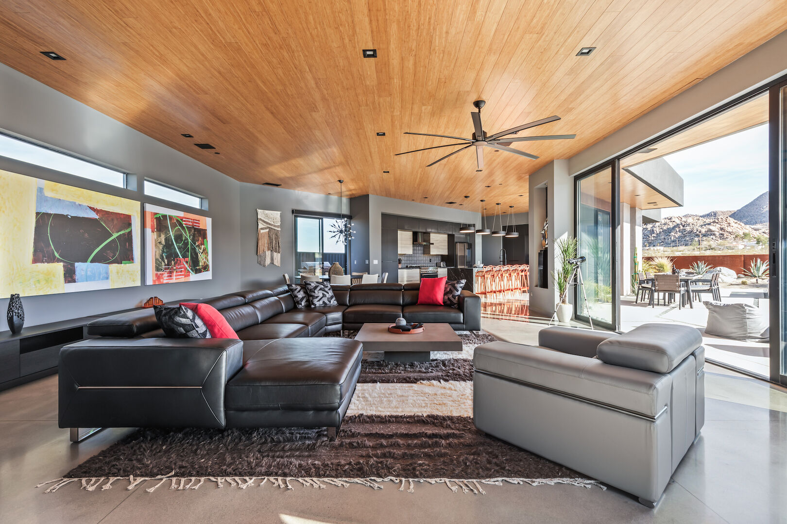 Villa Safran Joshua Tree: Luxury 4-Bedroom Villa with Private Pool and Hot Tub, Joshua Tree