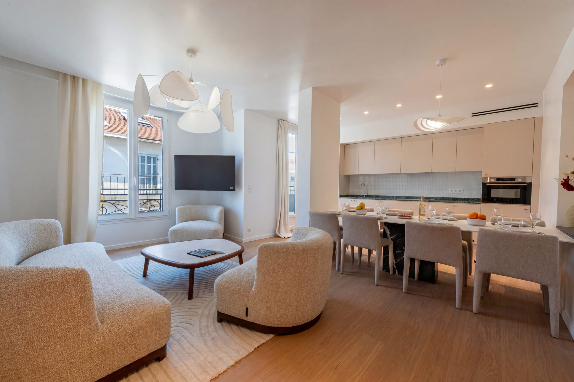 Villa Safran La Bocca Cannes 1461920: Luxury 4-Bedroom Apartment with Sea Views and Air-Con, Cannes