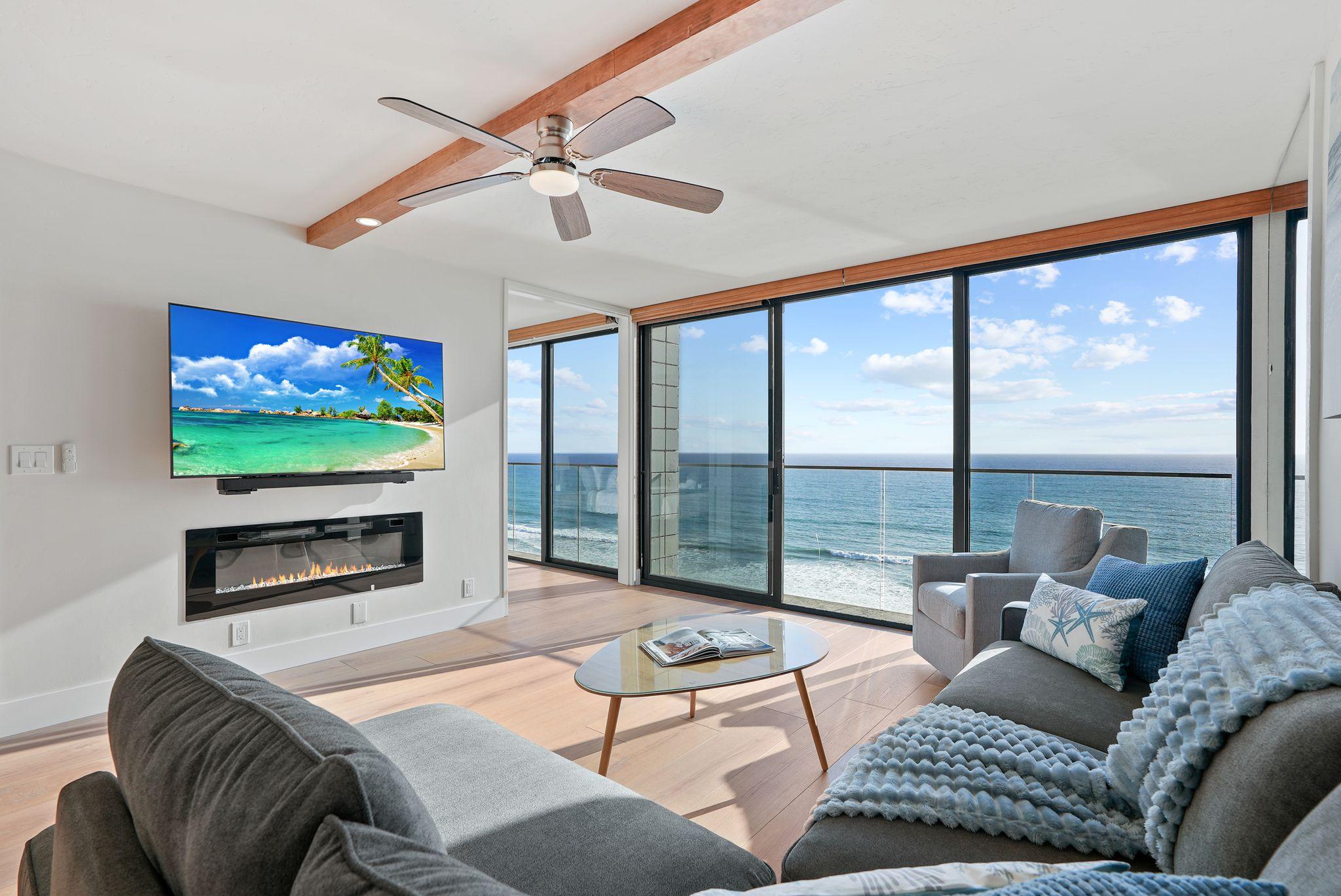 Villa Safran La Jolla Pacific Beach: Spacious 2-Bedroom Apartment Rental with Sea Views and Hot Tub in Pacific Beach