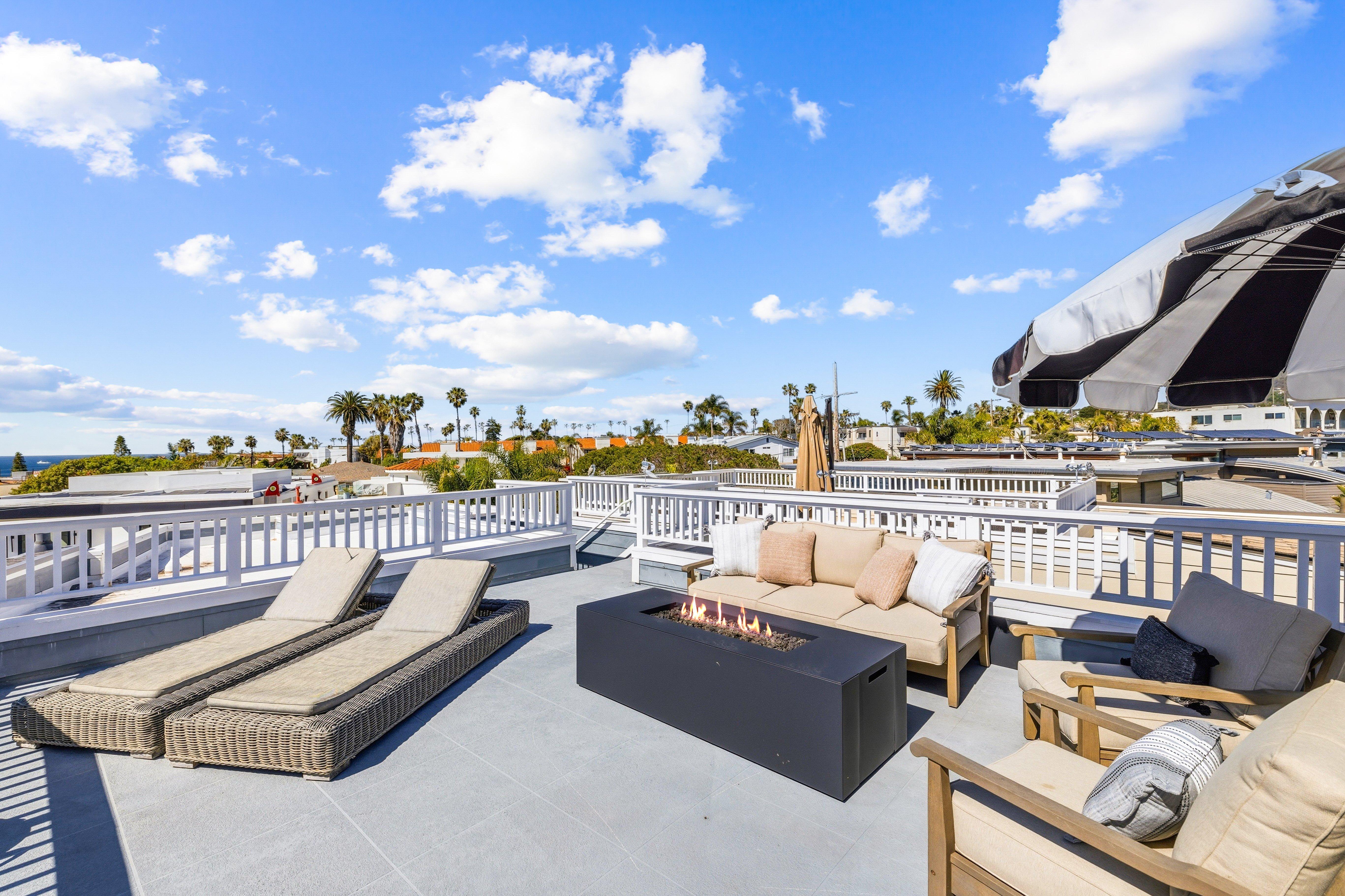 Villa Safran La Jolla: Luxury 2-Bedroom Townhouse with Sea Views and Air Conditioning, La Jolla