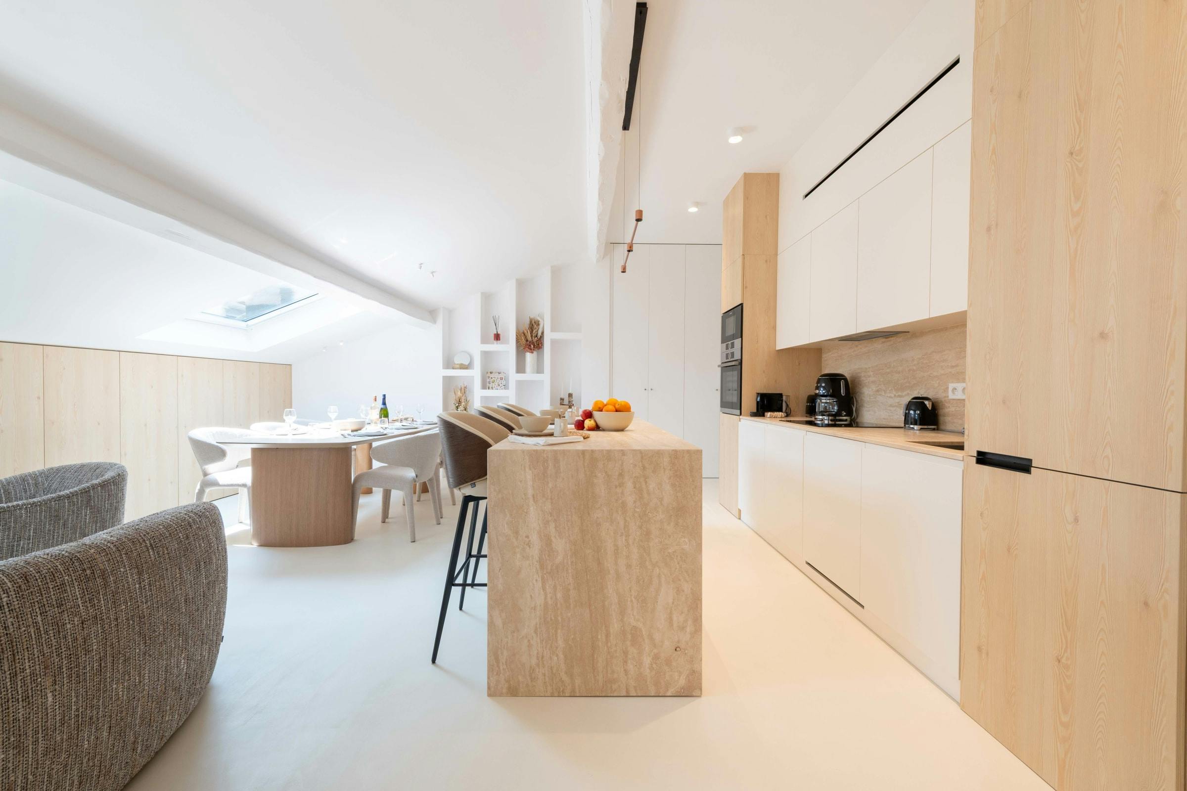 Villa Safran Laubeuf Cannes: Luxury 3-Bedroom Apartment with Air-Con and Private Parking, Cannes