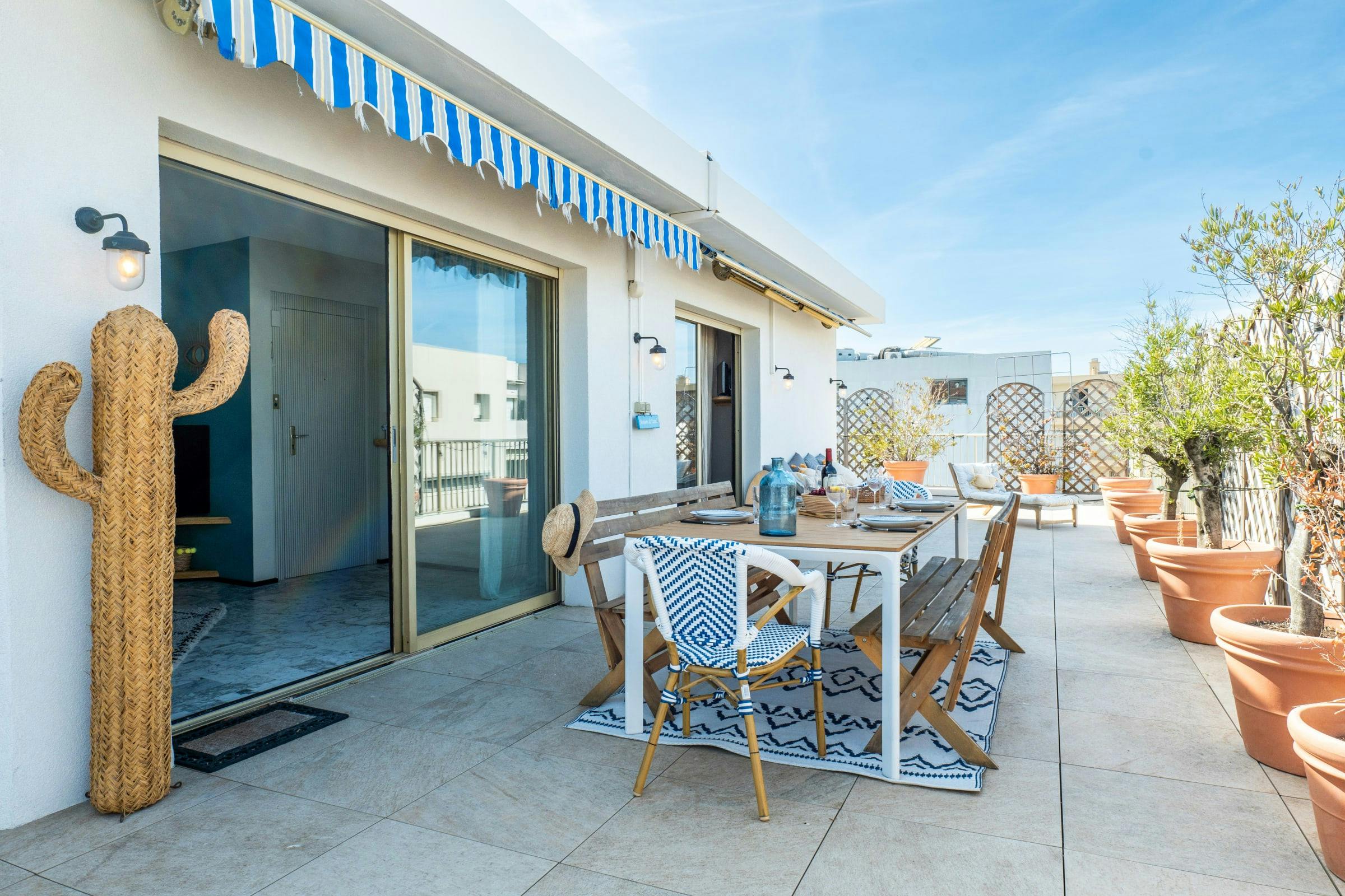 Villa Safran Le Cannet Cannes: Luxury 2-Bedroom Apartment with Sea View and Spa, Cannes