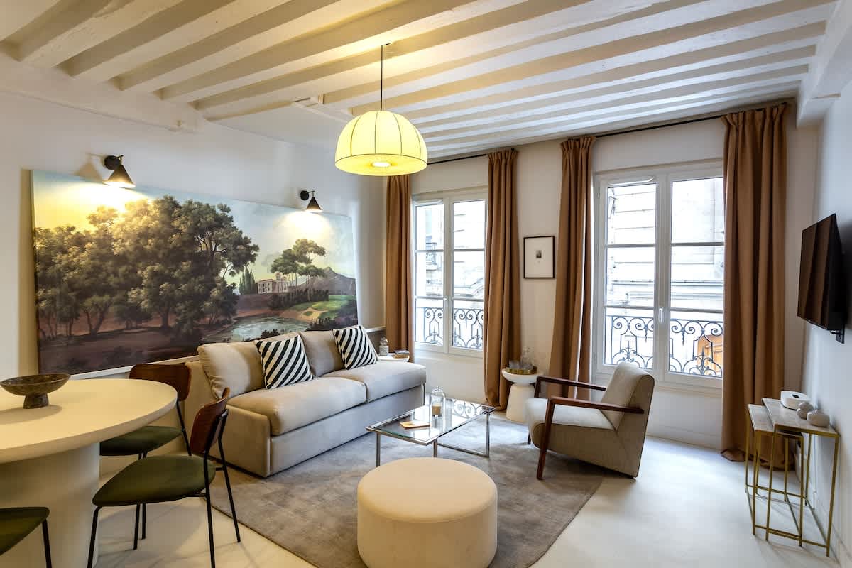 Villa Safran Les Halles 1429900: Chic 1-Bedroom Apartment with Air-Con and Spa in Montorgueil Paris