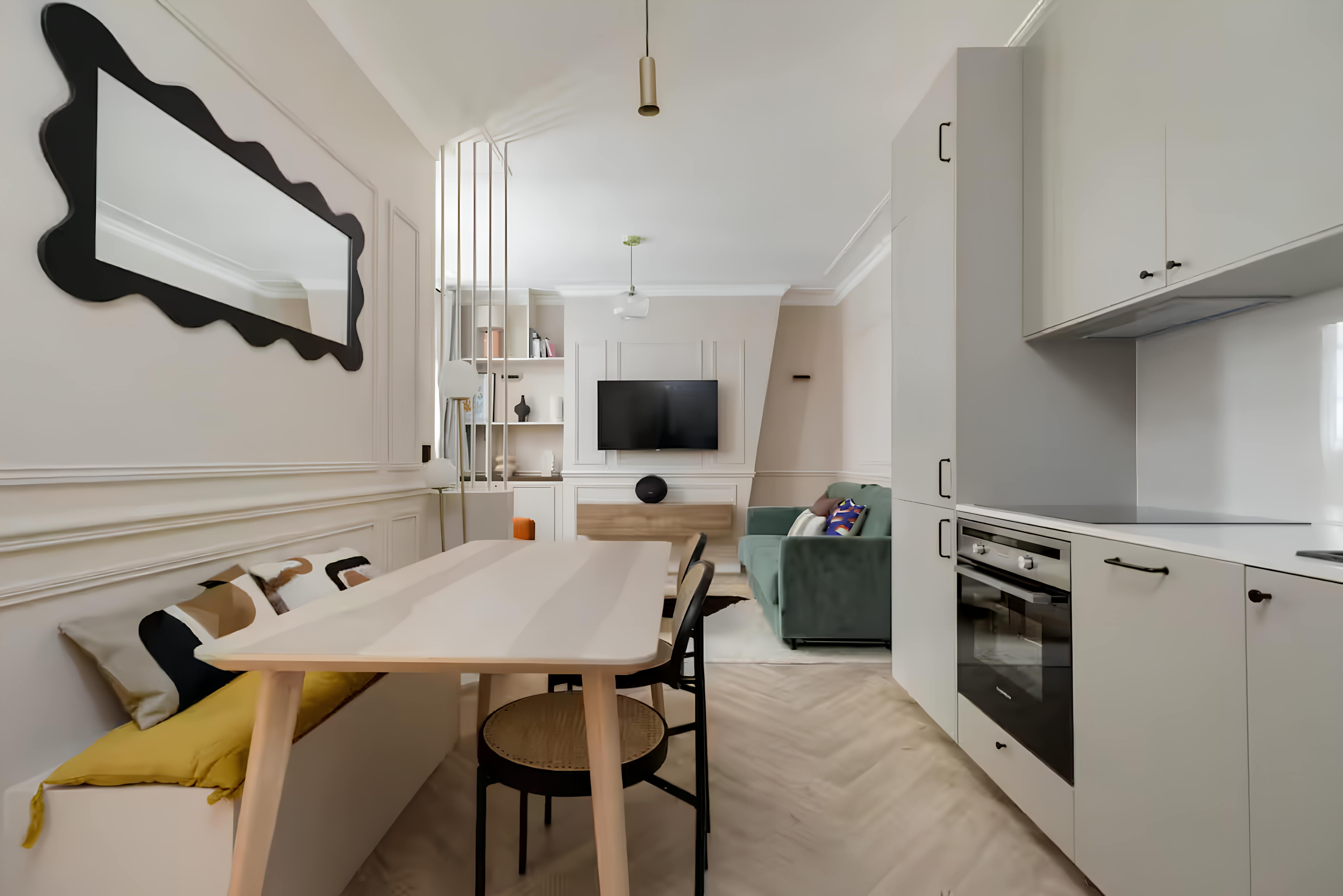 Villa Safran Les Halles Paris 1452345: Chic 1-Bedroom Apartment with Spa and Parking, Montorgueil Les Halles Paris