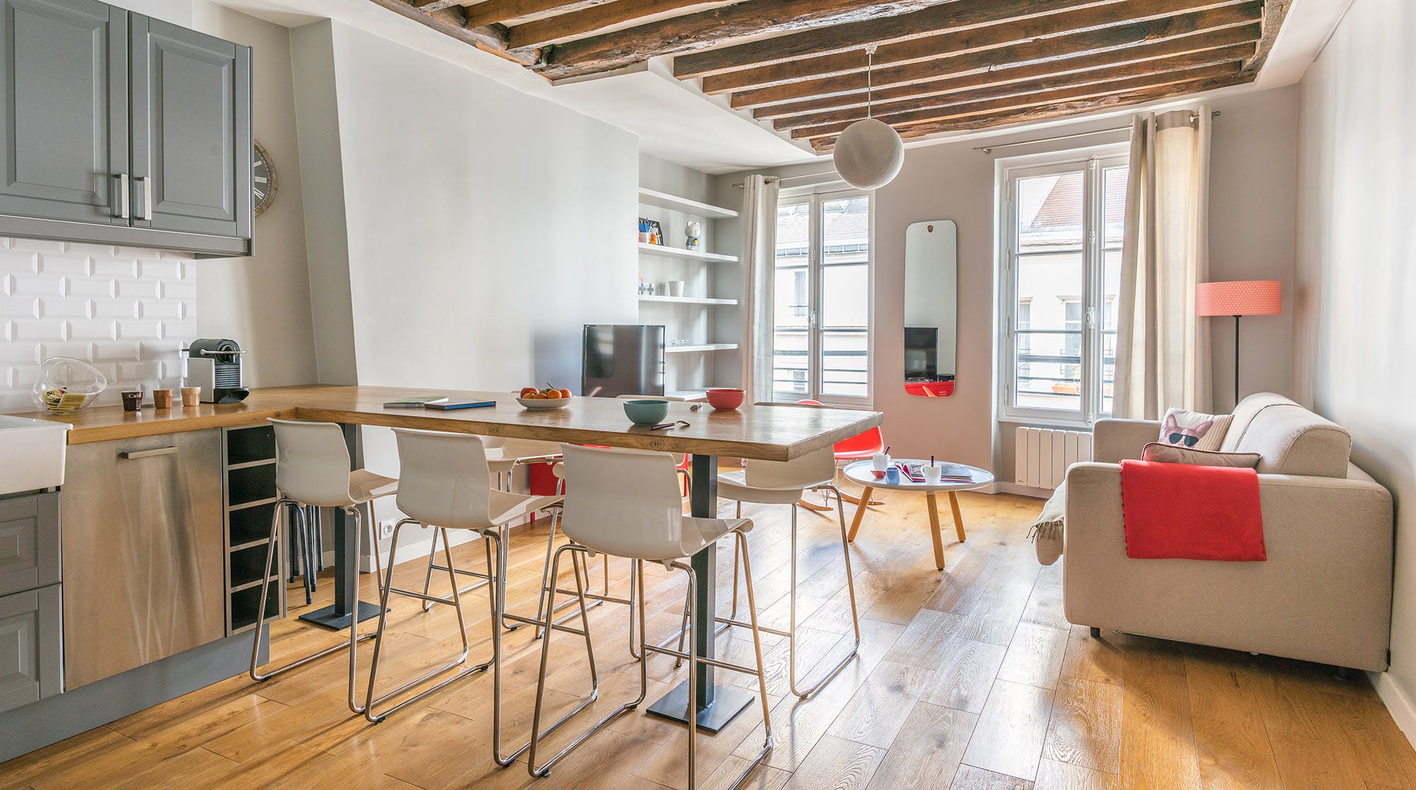 Villa Ruisseau Rue du Faubourg Saint-Honoré Montorgueil – Les Halles: Luxury 1-Bedroom Apartment with Spa and Sauna in Montorgueil Les Halles, Paris