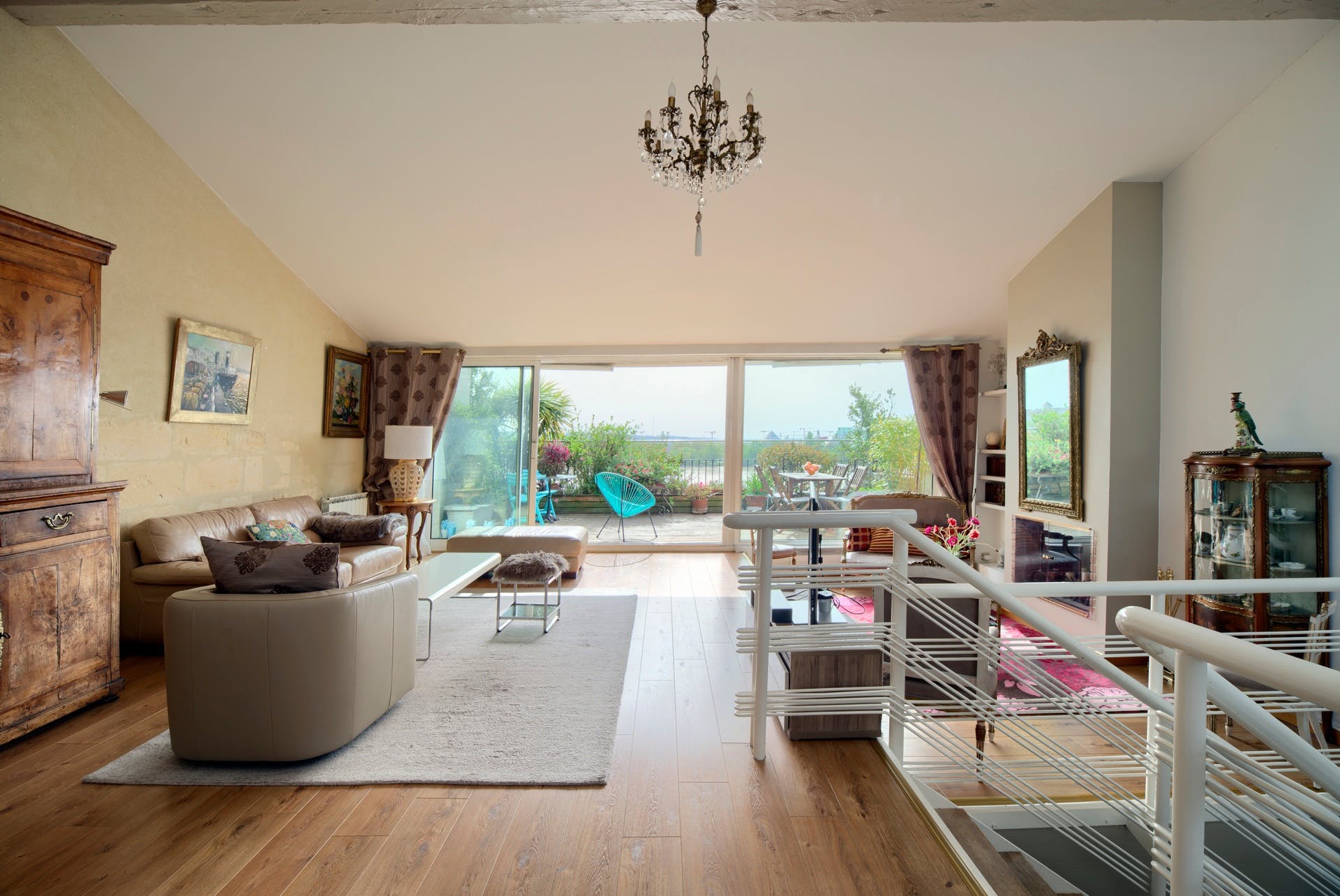 Villa Safran Lormont Gironde: Luxury 3-Bedroom Apartment with Spa and Terrace, Gironde, France