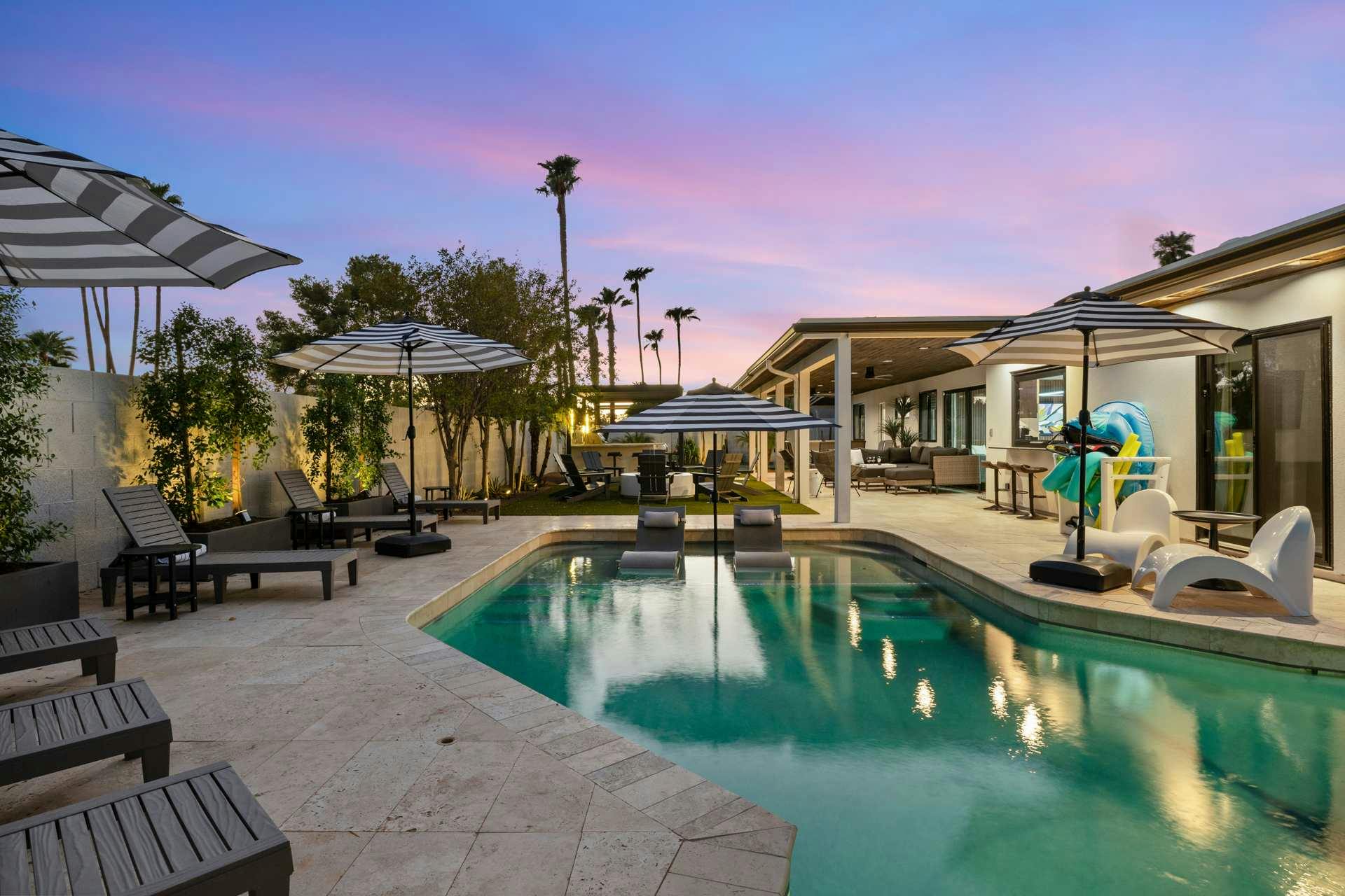 Villa Safran McCormick Scottsdale: Luxury 4-Bedroom Villa with Private Pool and Hot Tub, Scottsdale