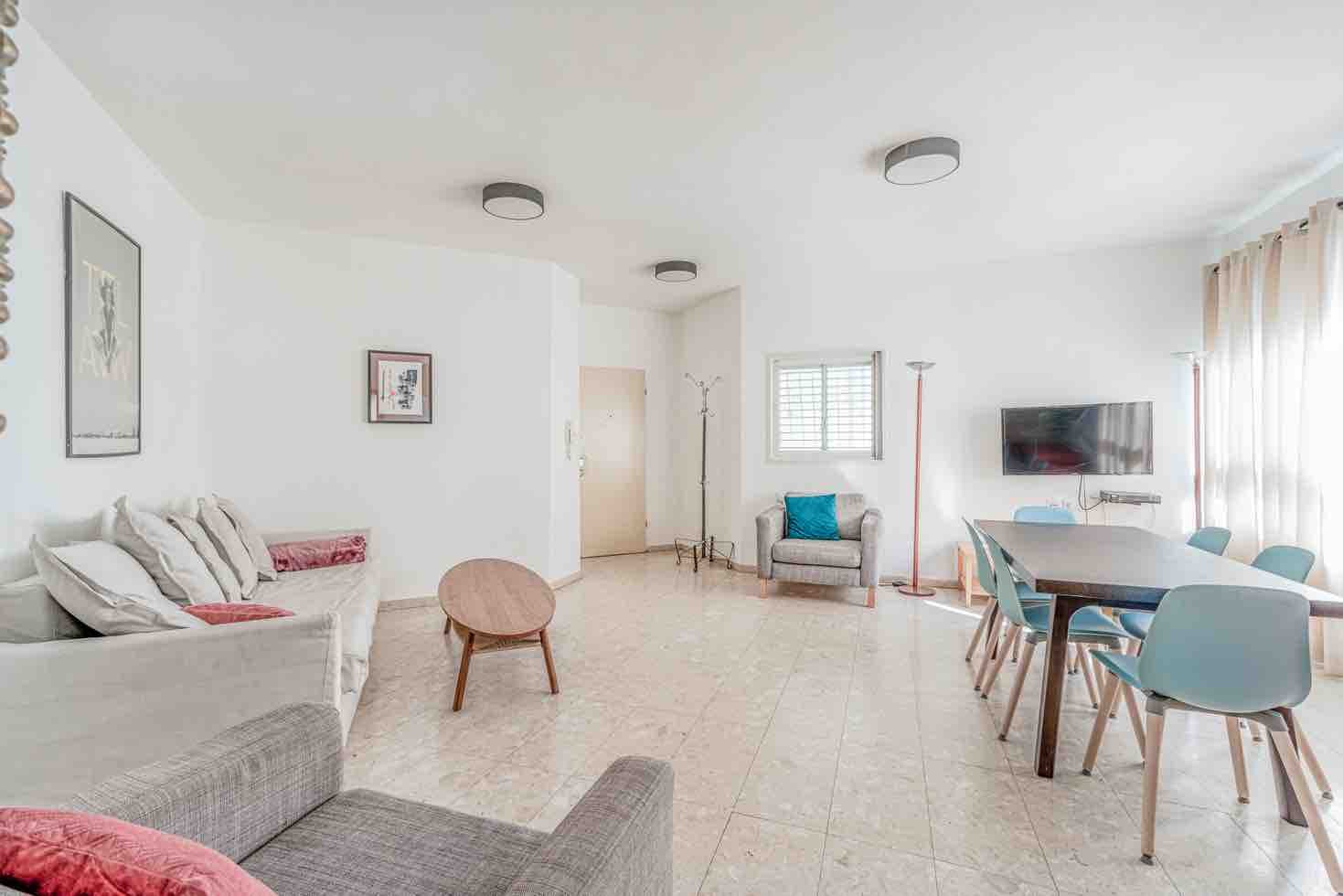 Villa Safran Metzitzim Tel Aviv: Luxury 2-Bedroom Apartment with Sea View and Spa, Old North Tel Aviv