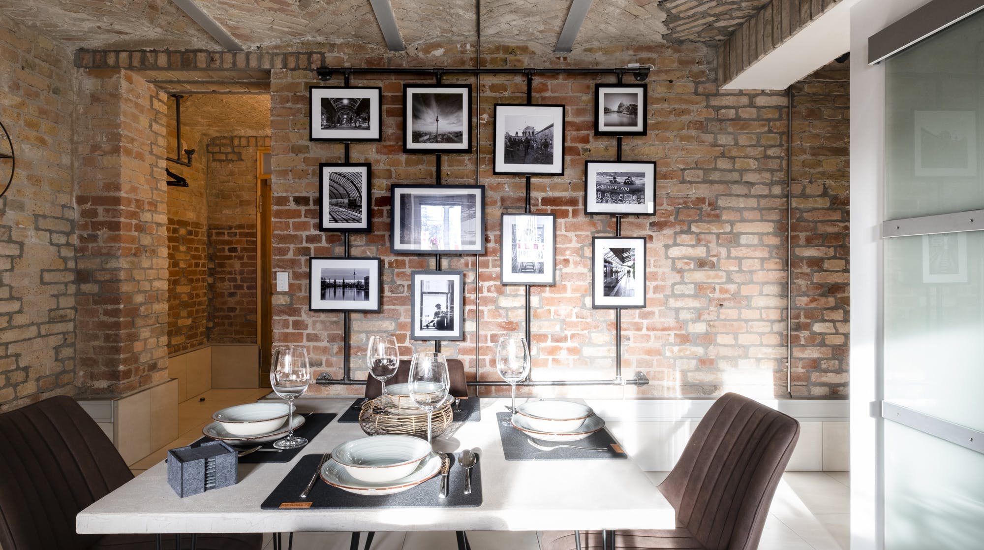 Villa Safran Moabit Spree: Chic 1-Bedroom Townhouse Apartment with WiFi in Moabit, Berlin