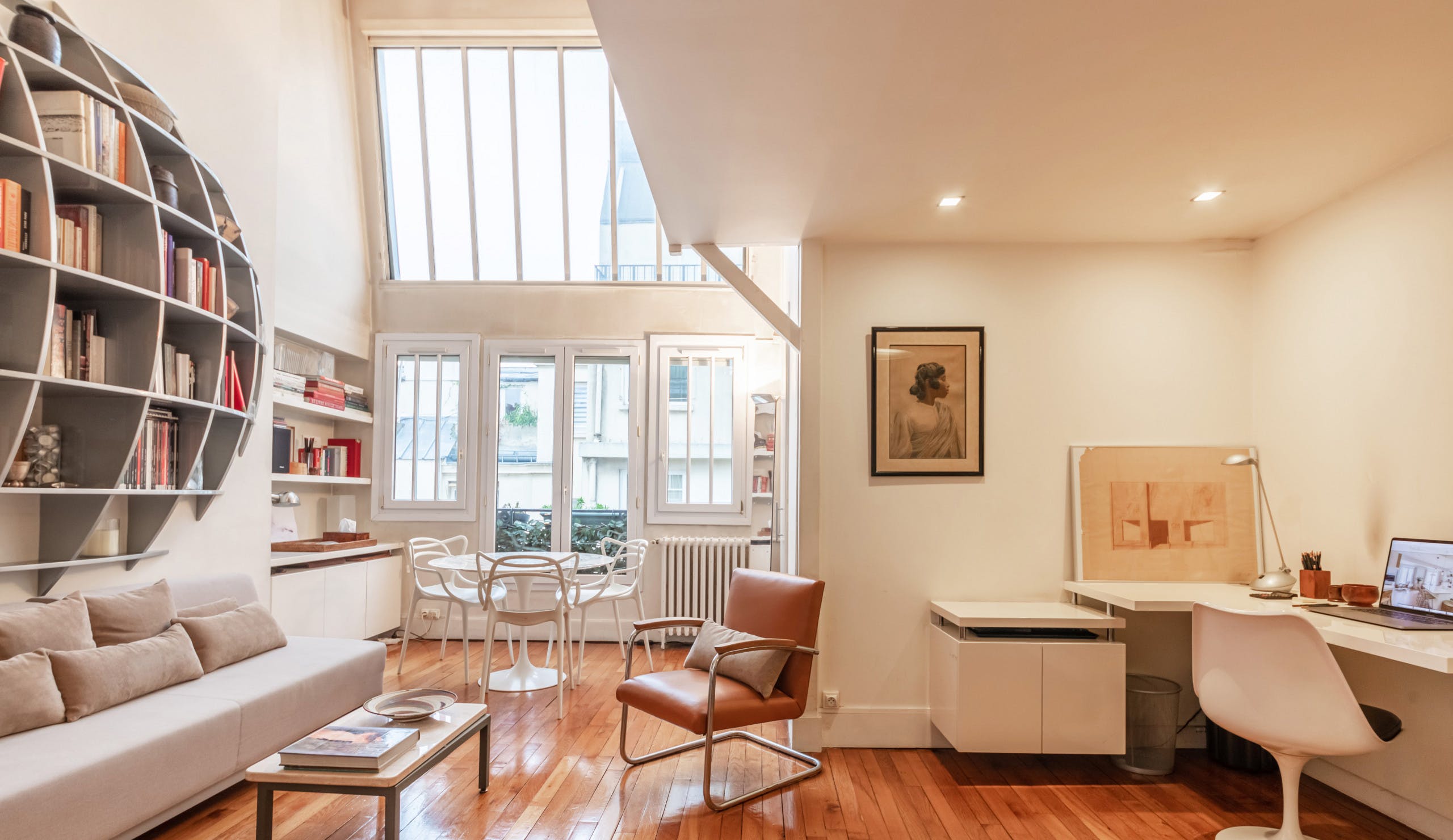 Villa Safran Monceau Ternes Paris: Luxury 1-Bedroom Apartment with Spa and Workspace, Monceau – Ternes Paris