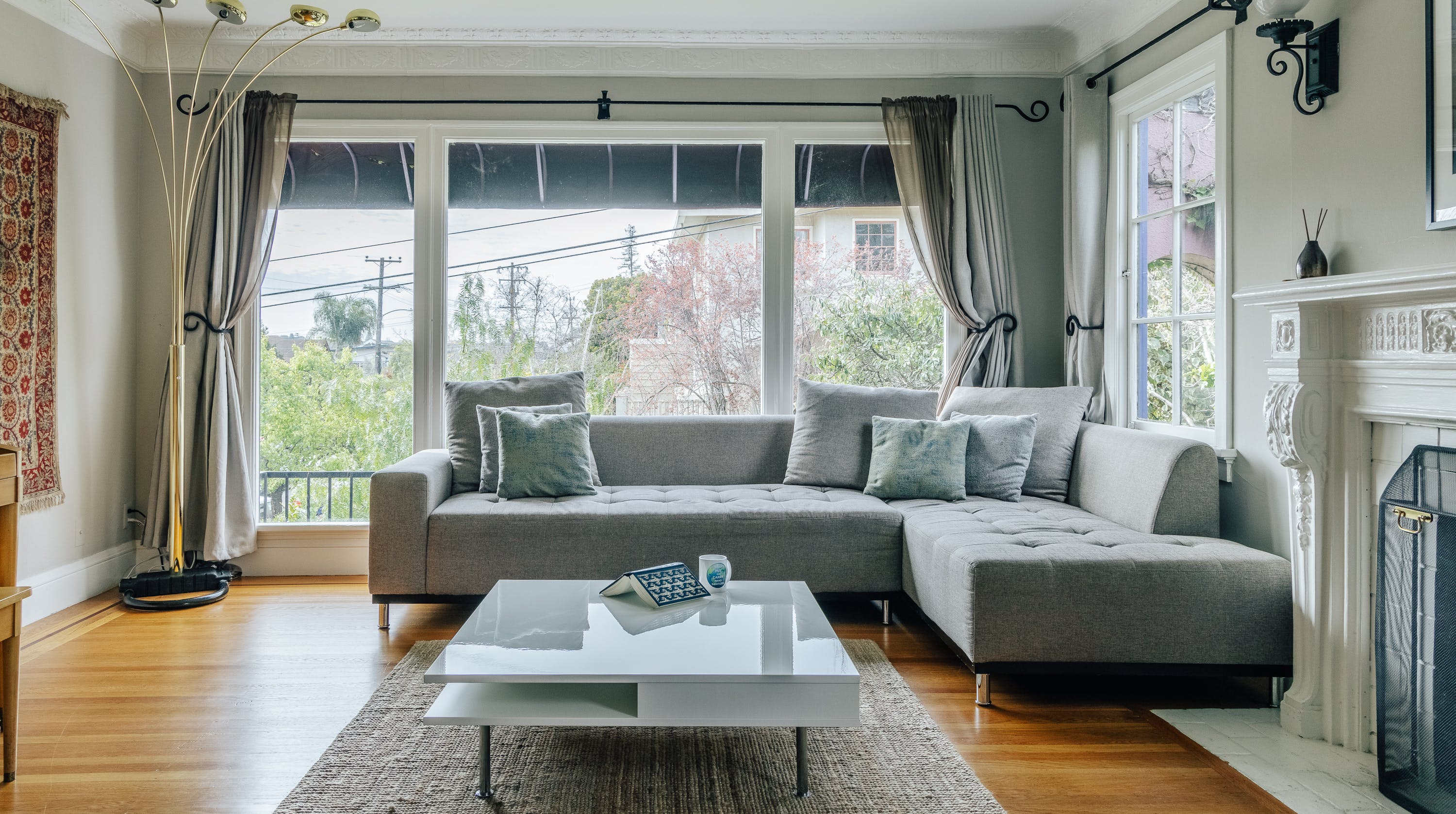Villa Safran Montclair Oakland: Luxury 2-Bedroom Apartment with Private Parking, Oakland