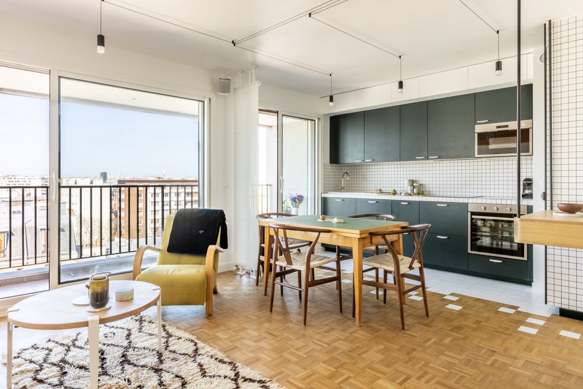 Villa Safran Montparnasse Paris 52950: Luxury 1-Bedroom Apartment with Spa and Balcony Views in Montparnasse, Paris