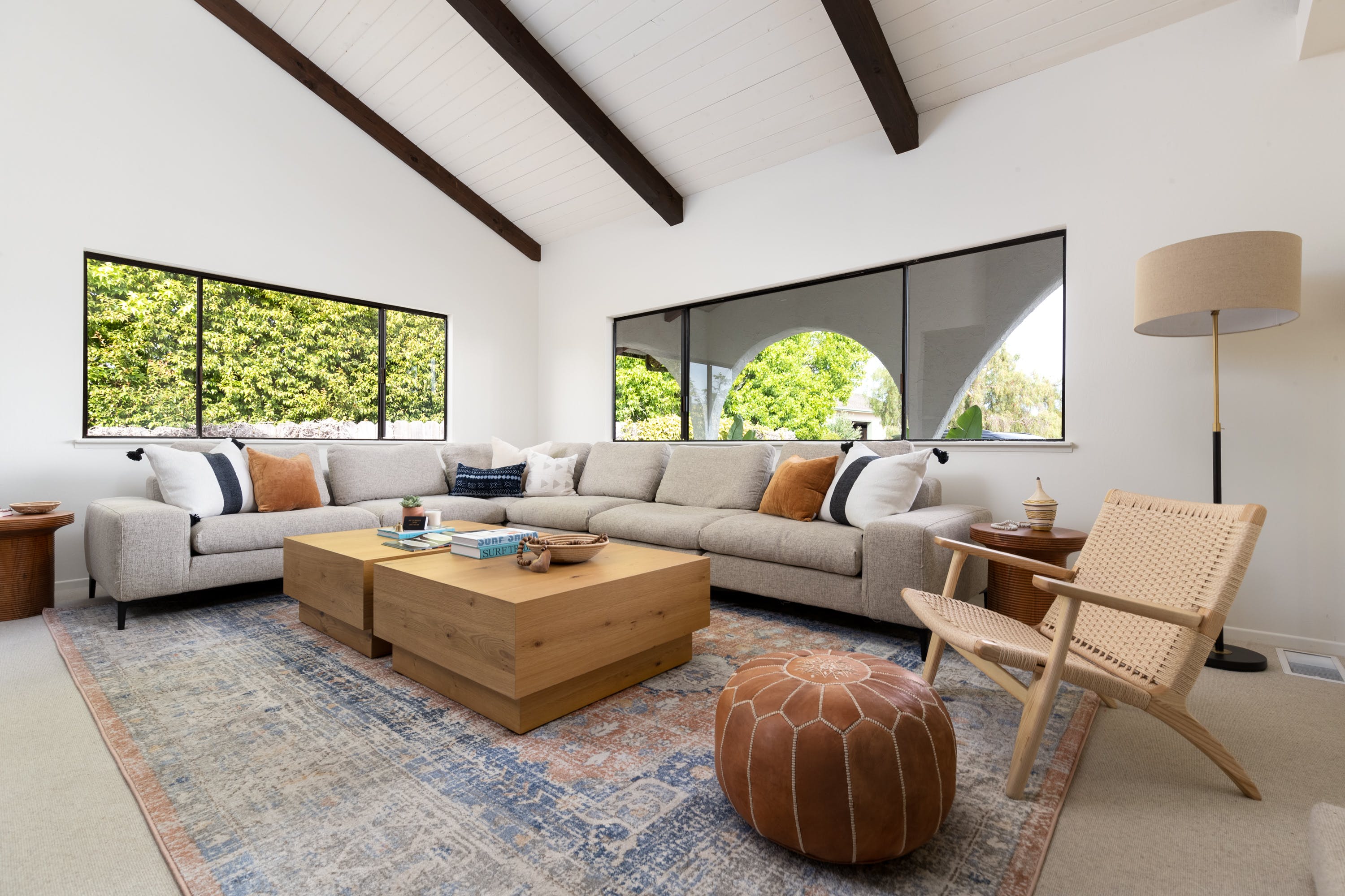 Villa Safran More Mesa Santa Barbara: Luxury 5-Bedroom Apartment with Hot Tub and Sea Views, Santa Barbara
