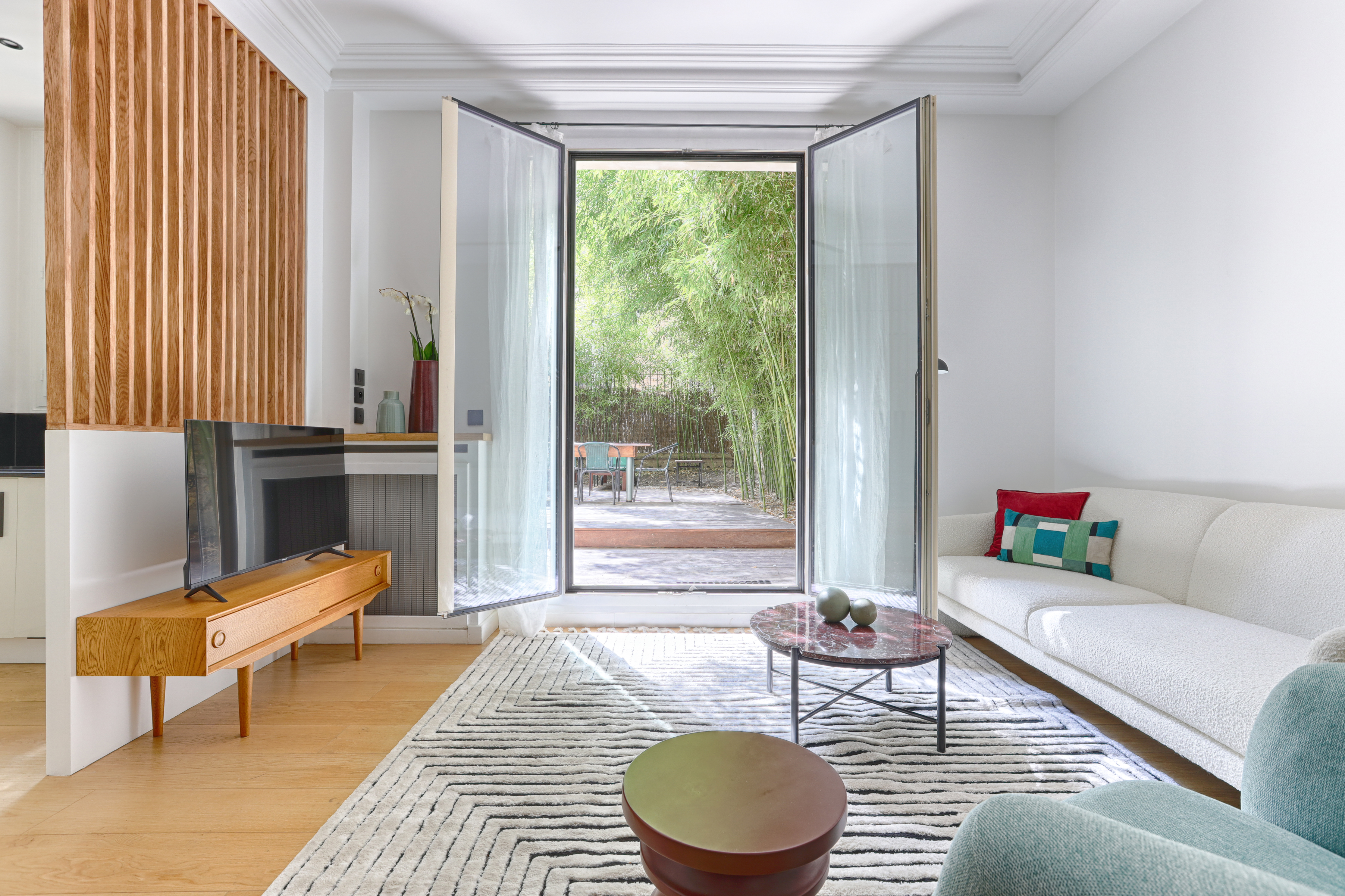 Villa Safran Muette Paris: Luxury 1-Bedroom Apartment with Private Garden in Auteuil Passy, Paris