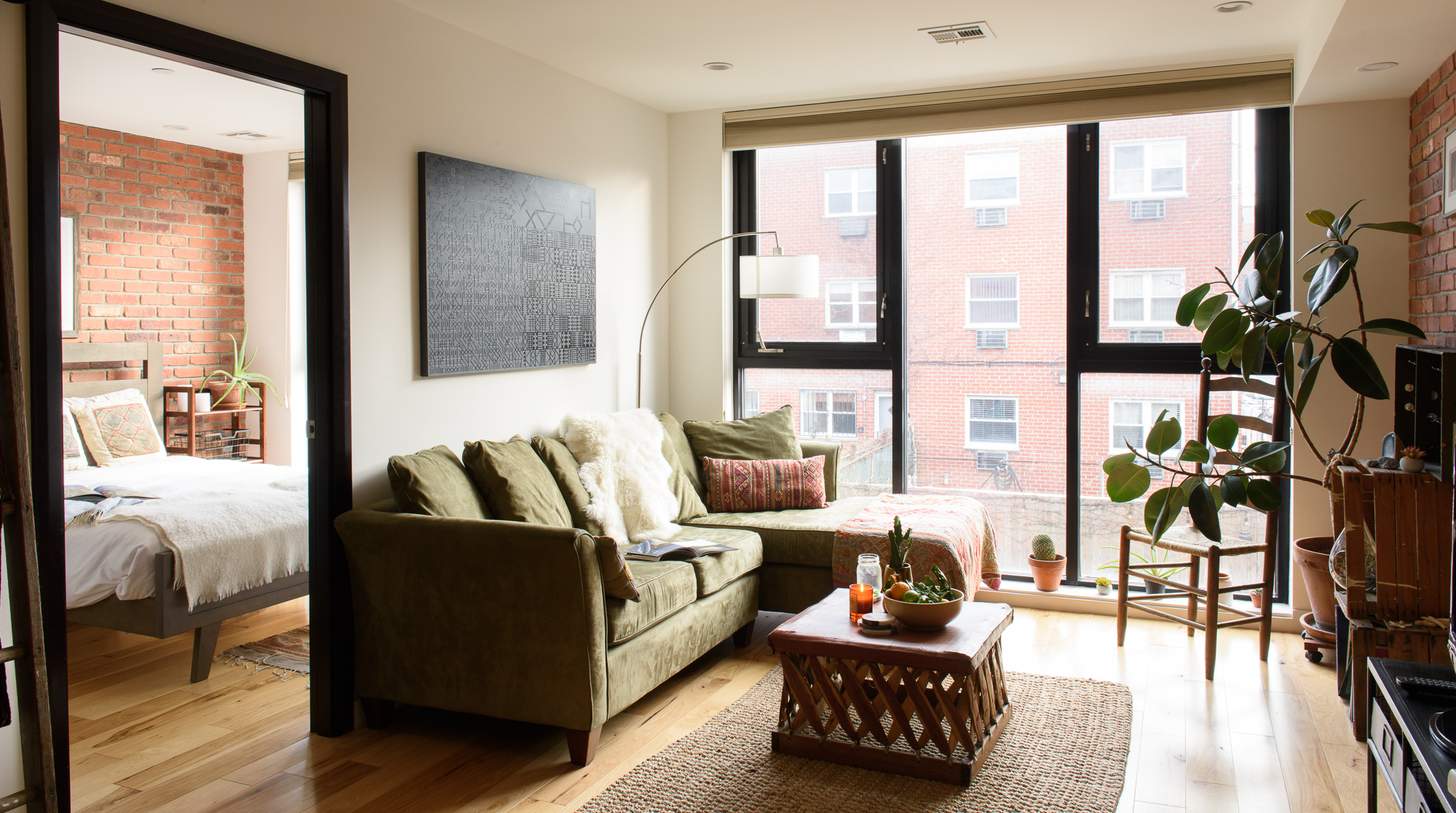 Villa Safran Newtown Greenpoint: Luxury 2-Bedroom Apartment with Spa and Hot Tub, Greenpoint New York