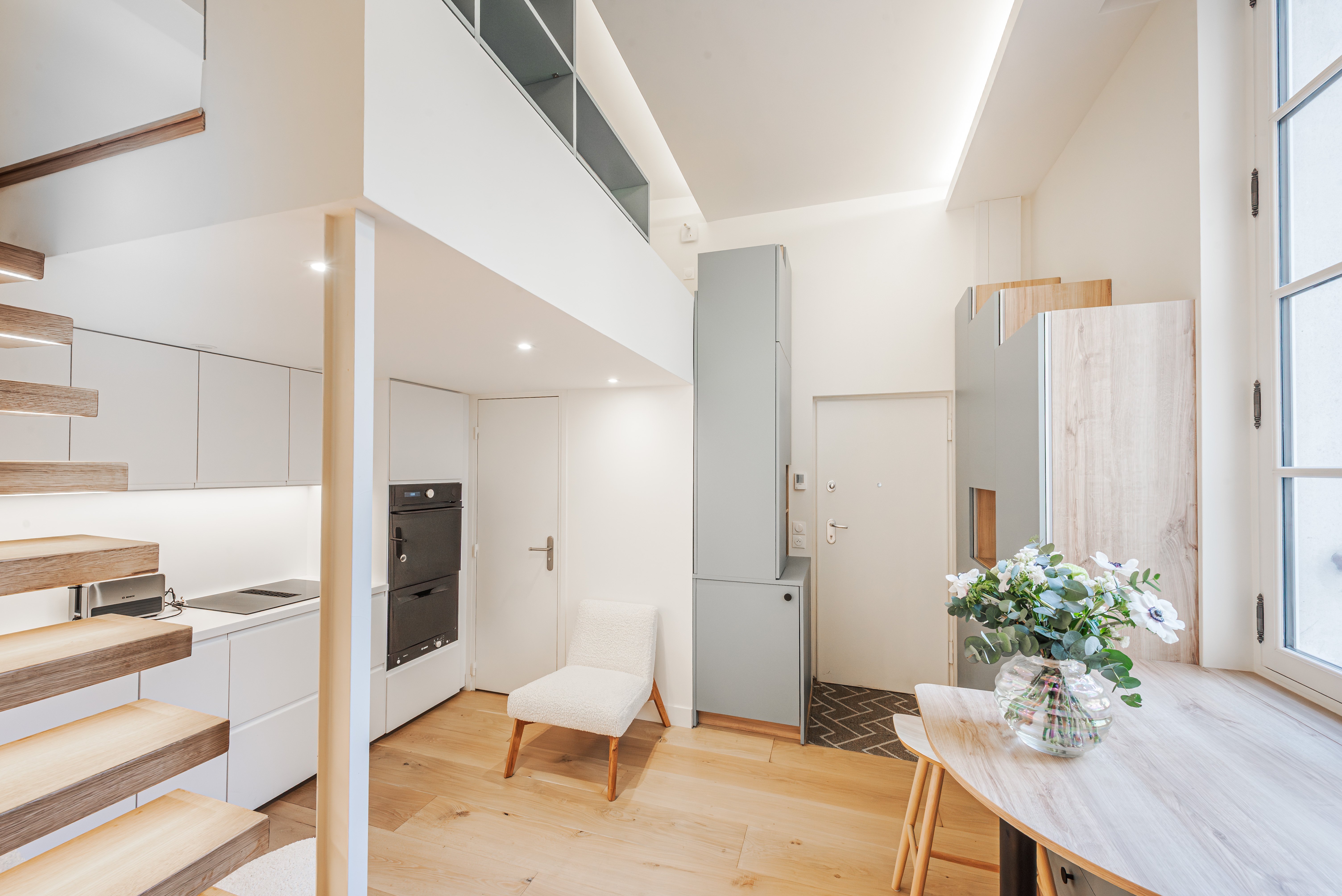 Villa Safran Odéon Saint Germain: Luxury 1-Bedroom Apartment with Spa and Air-Con in Saint Germain des Prés, Paris