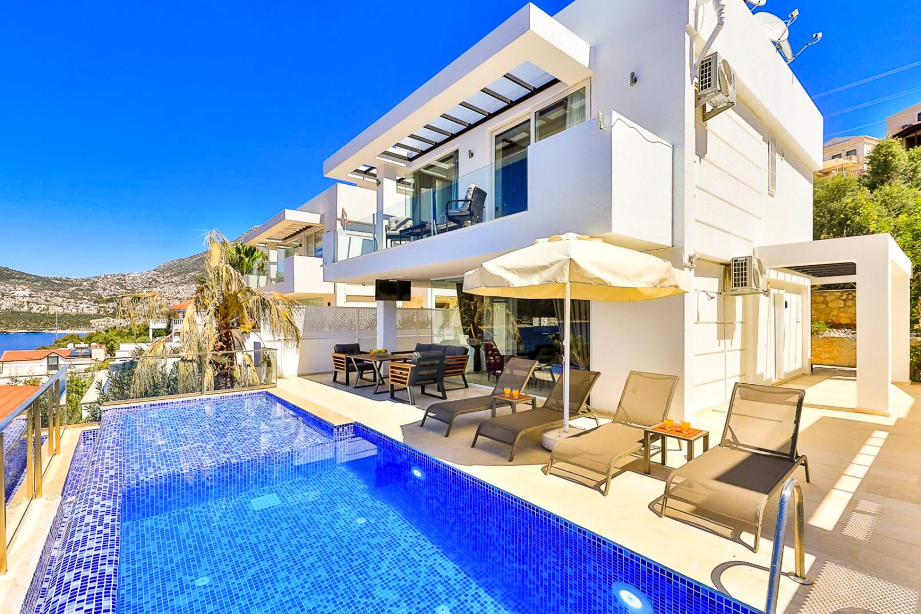 Villa Safran Ölüdeniz Turkey: 4-Bedroom Sea View Villa with Private Pool and Jacuzzi in Ka