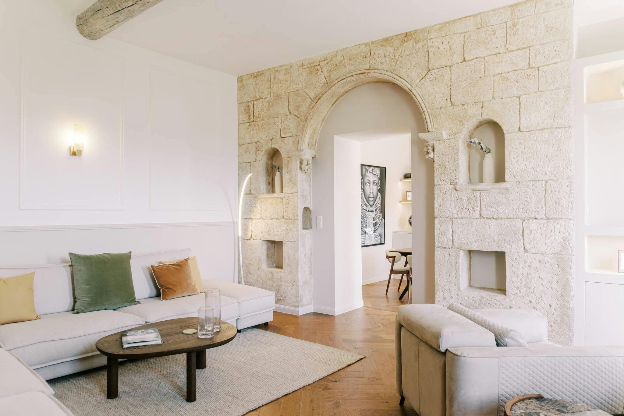 Villa Safran Paillon Nice: Luxury 2-Bedroom Apartment with Spa and Air Conditioning, Nice French Riviera