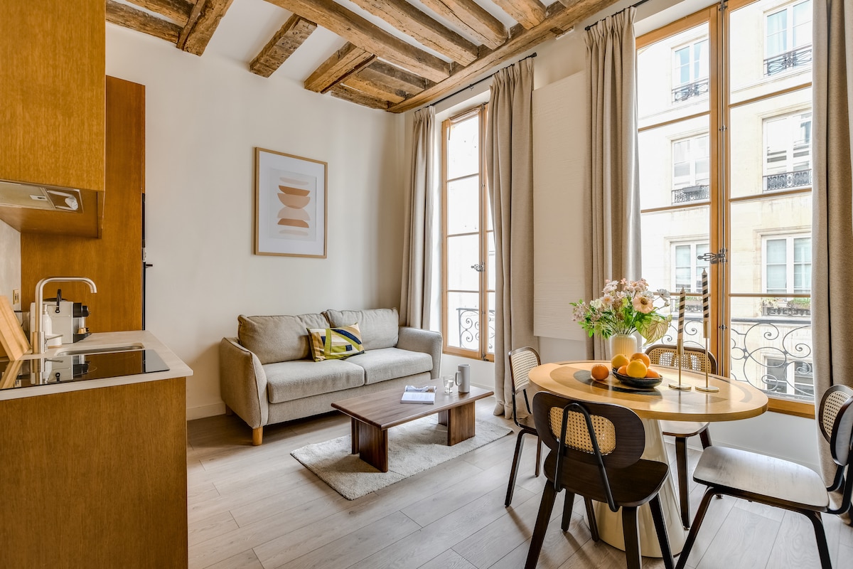 Villa Safran Palais Royal Paris 1464456: Luxury 1-Bedroom Apartment with Family-Friendly Features, Louvre Palais Royal Paris