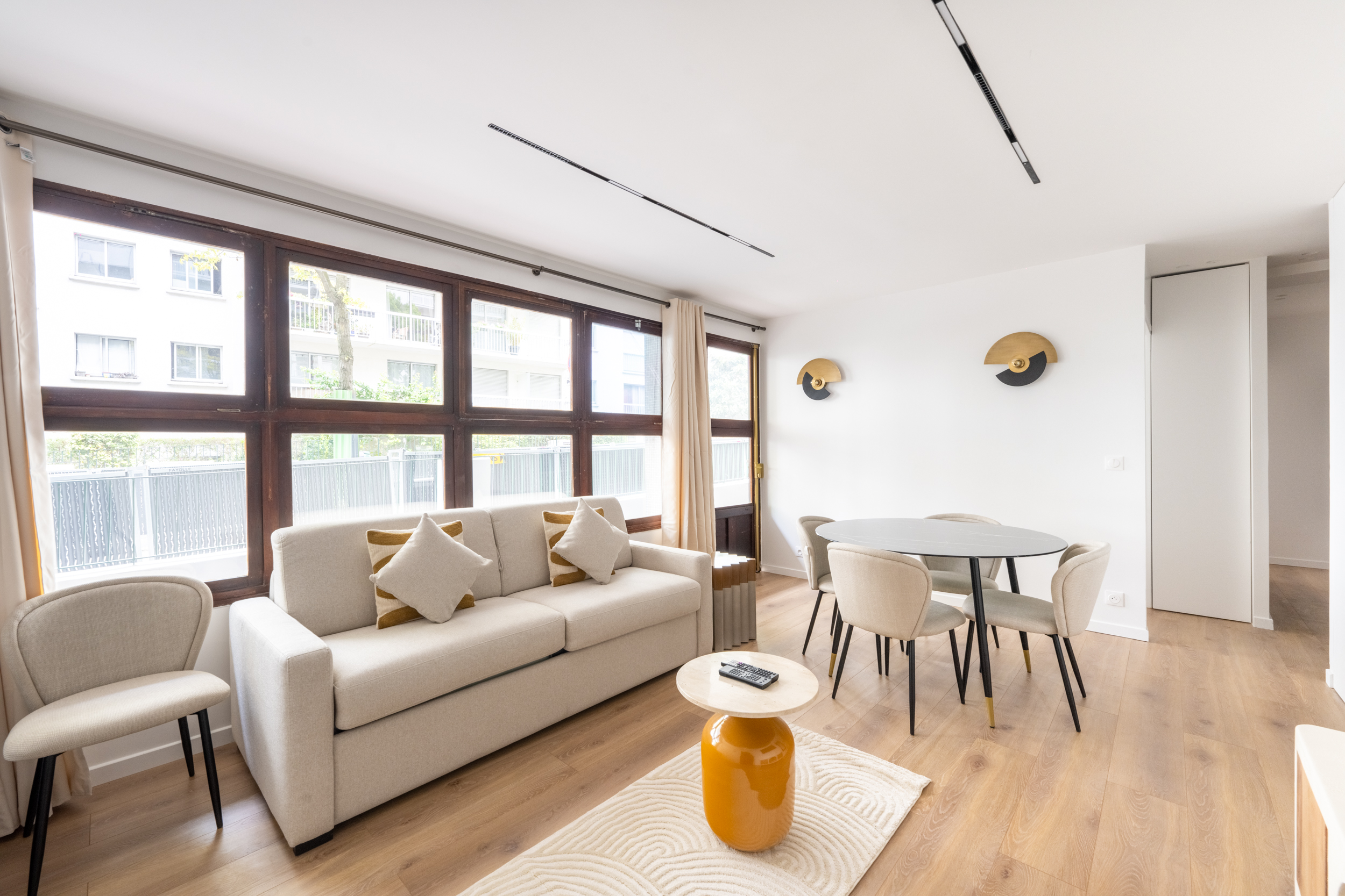 Villa Safran Pali-Klignancourt Paris: Luxury 2-Bedroom Apartment with Family-Friendly Features, Père Lachaise – Charonne