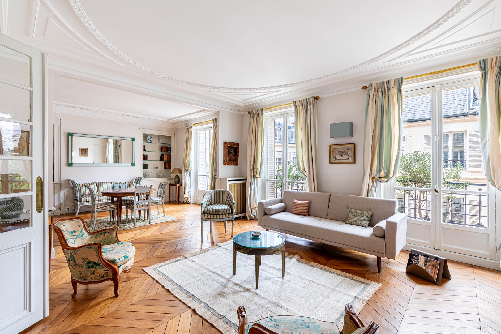 Villa Safran Passy Auteuil: Luxury 2-Bedroom Villa with Family-Friendly Features in Auteuil Passy, Paris