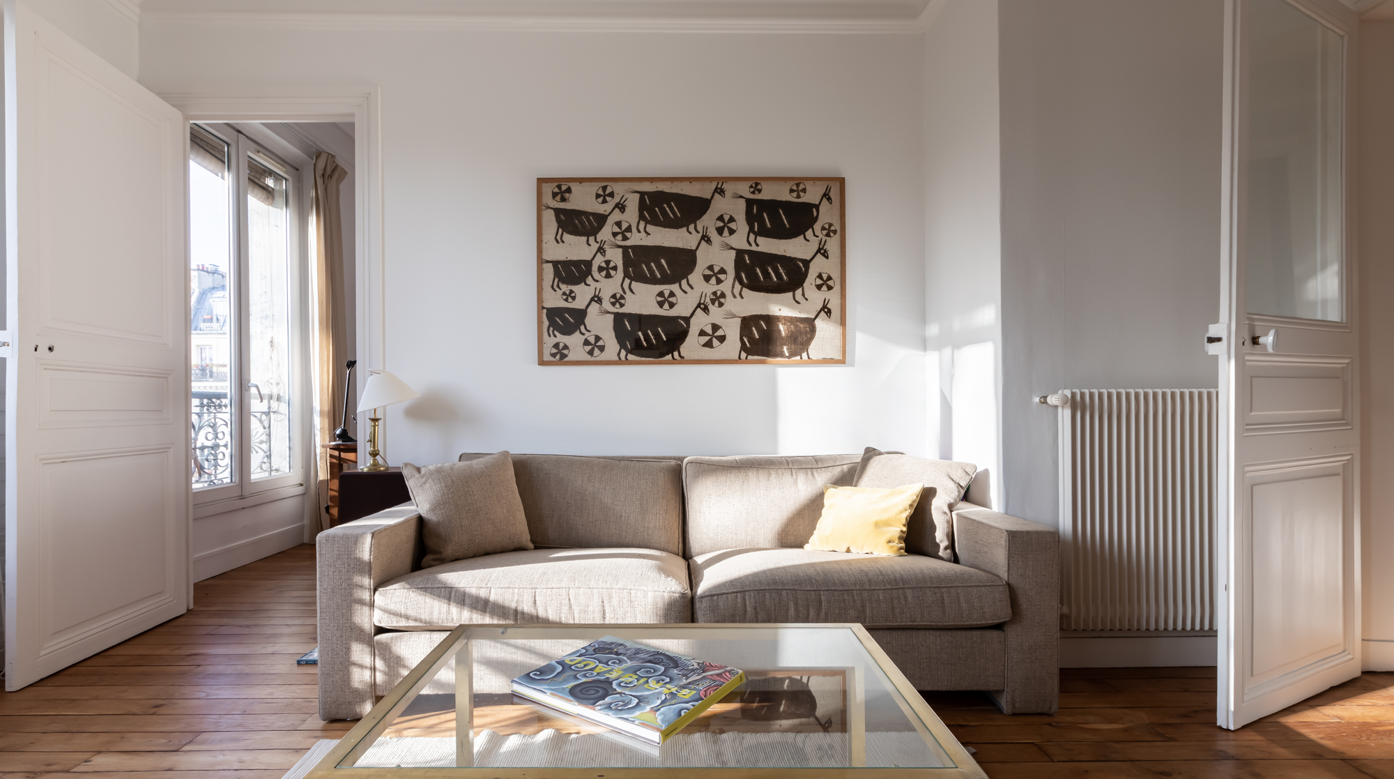 Villa Cers Place de la Nation Père Lachaise – Charonne: Luxury 2-Bedroom Apartment with Spa and Sauna in Père Lachaise, Paris