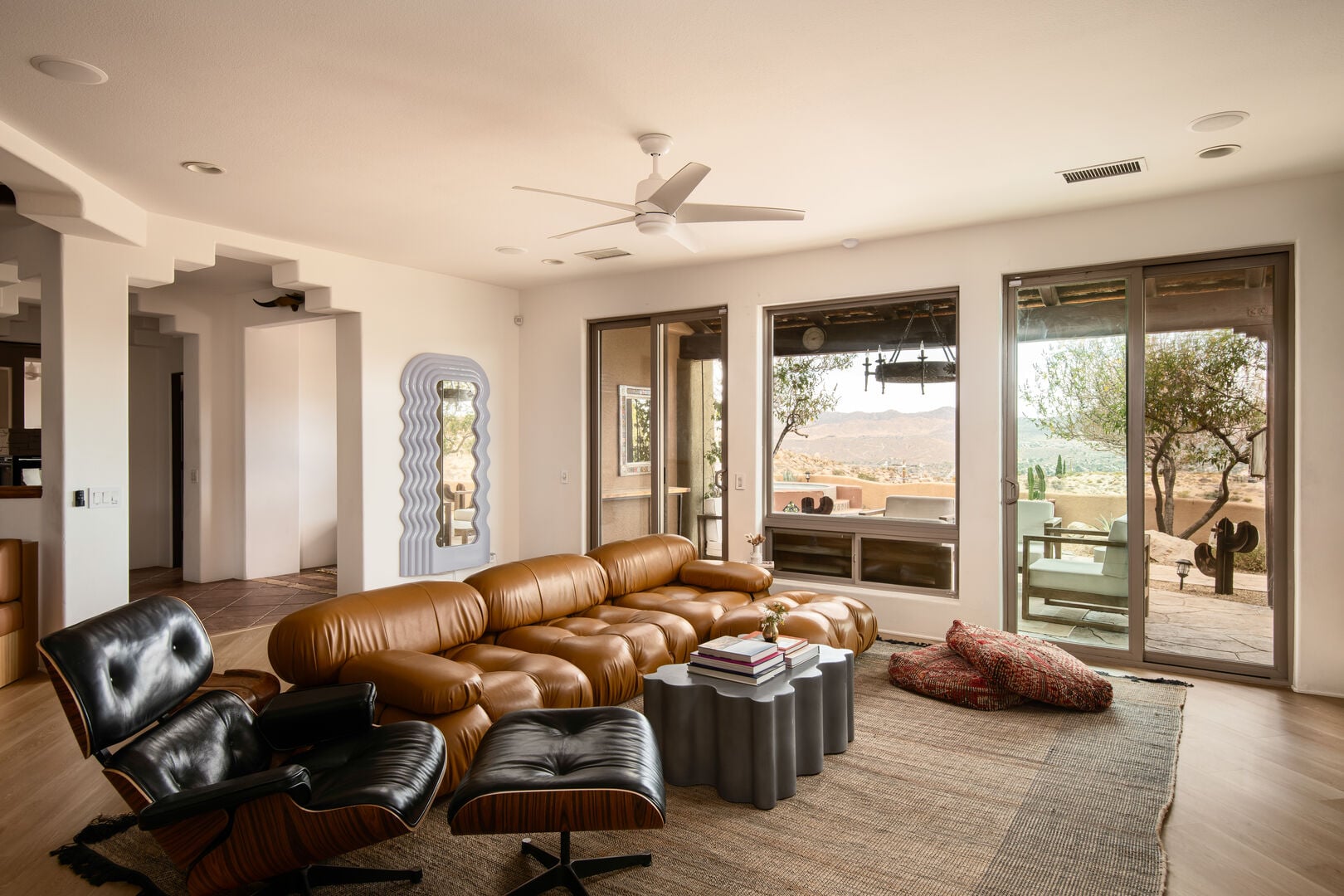 Villa Safran Quail Springs Joshua Tree: Luxury 6-Bedroom Villa with Pool and Hot Tub, Joshua Tree