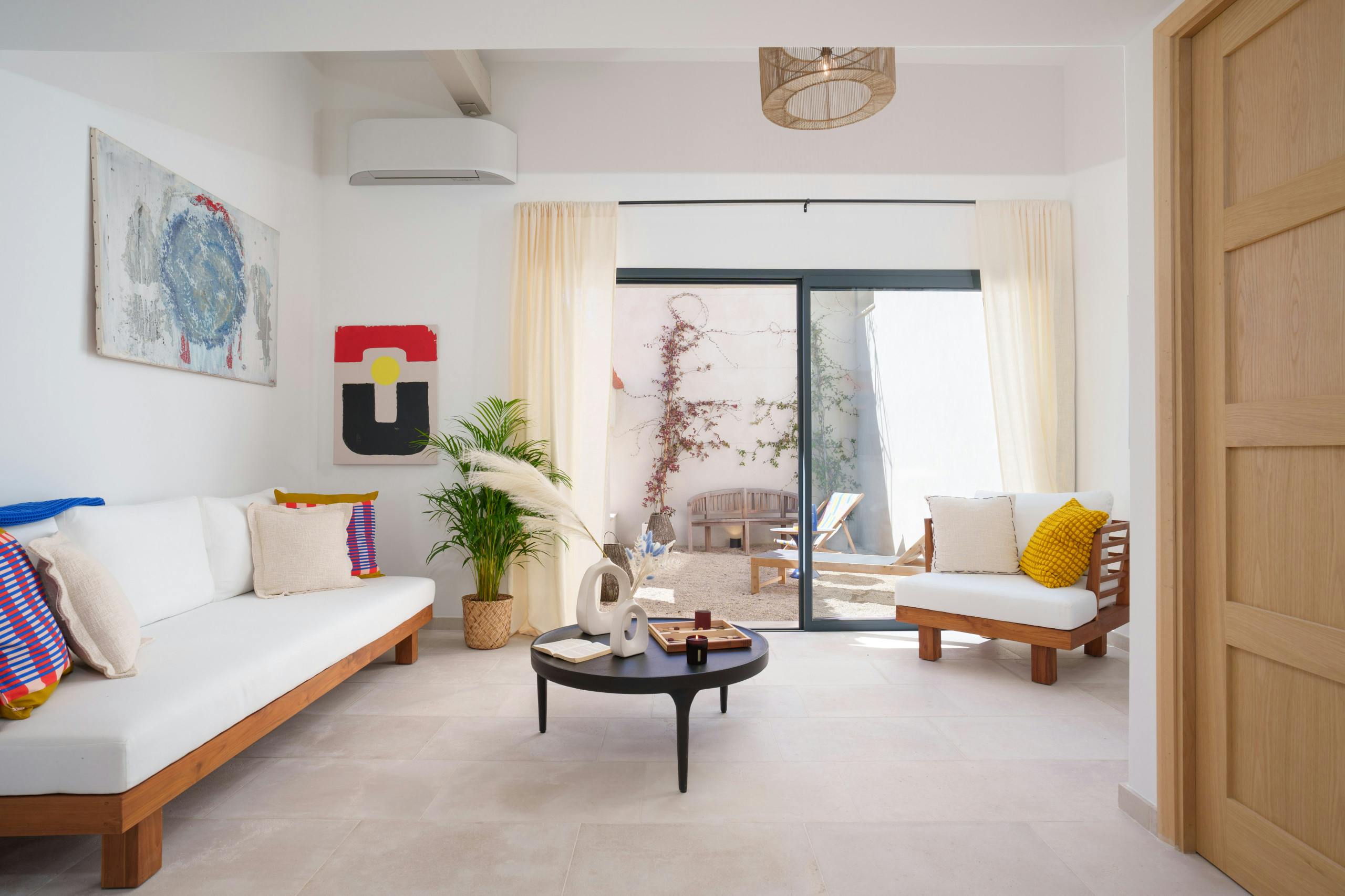 Villa Safran Riou Cannes: Luxury 1-Bedroom Villa with Hot Tub and Spa Near Beach, Cannes