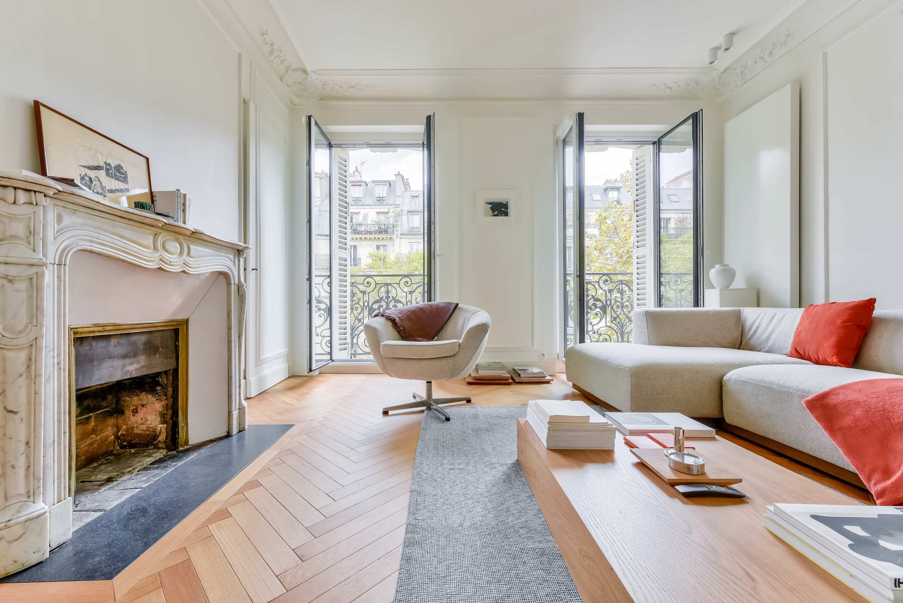 Villa Safran Rochechouart Paris 1313525: Luxury 1-Bedroom Apartment with Fireplace and Spa, Montmartre Sacré-Coeur