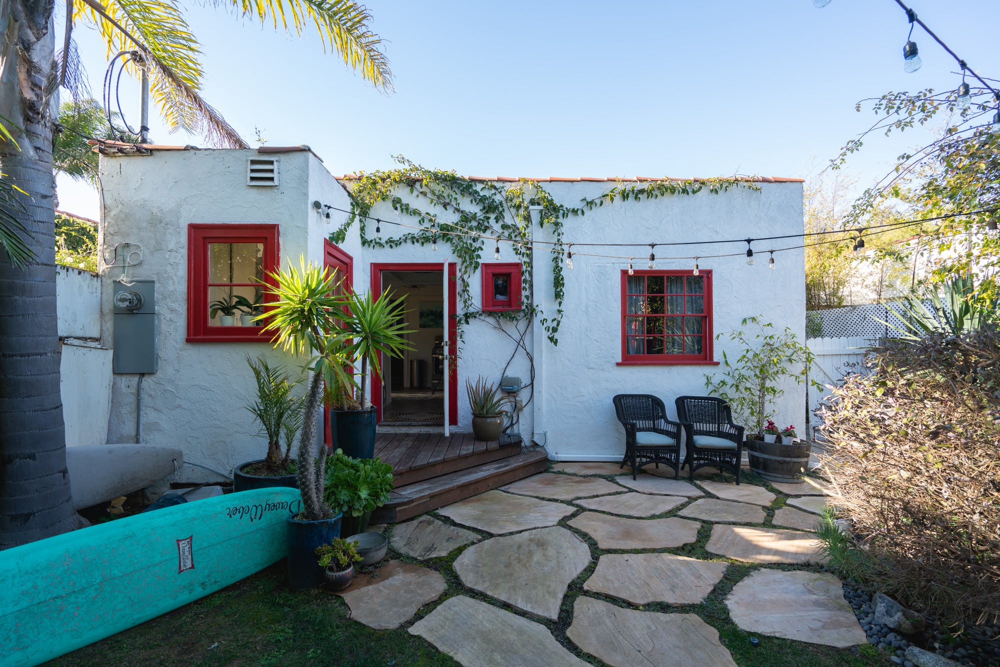 Villa Safran Rose Avenue Venice: Charming 3-Bedroom Townhouse with Seaview and Private Parking, Venice