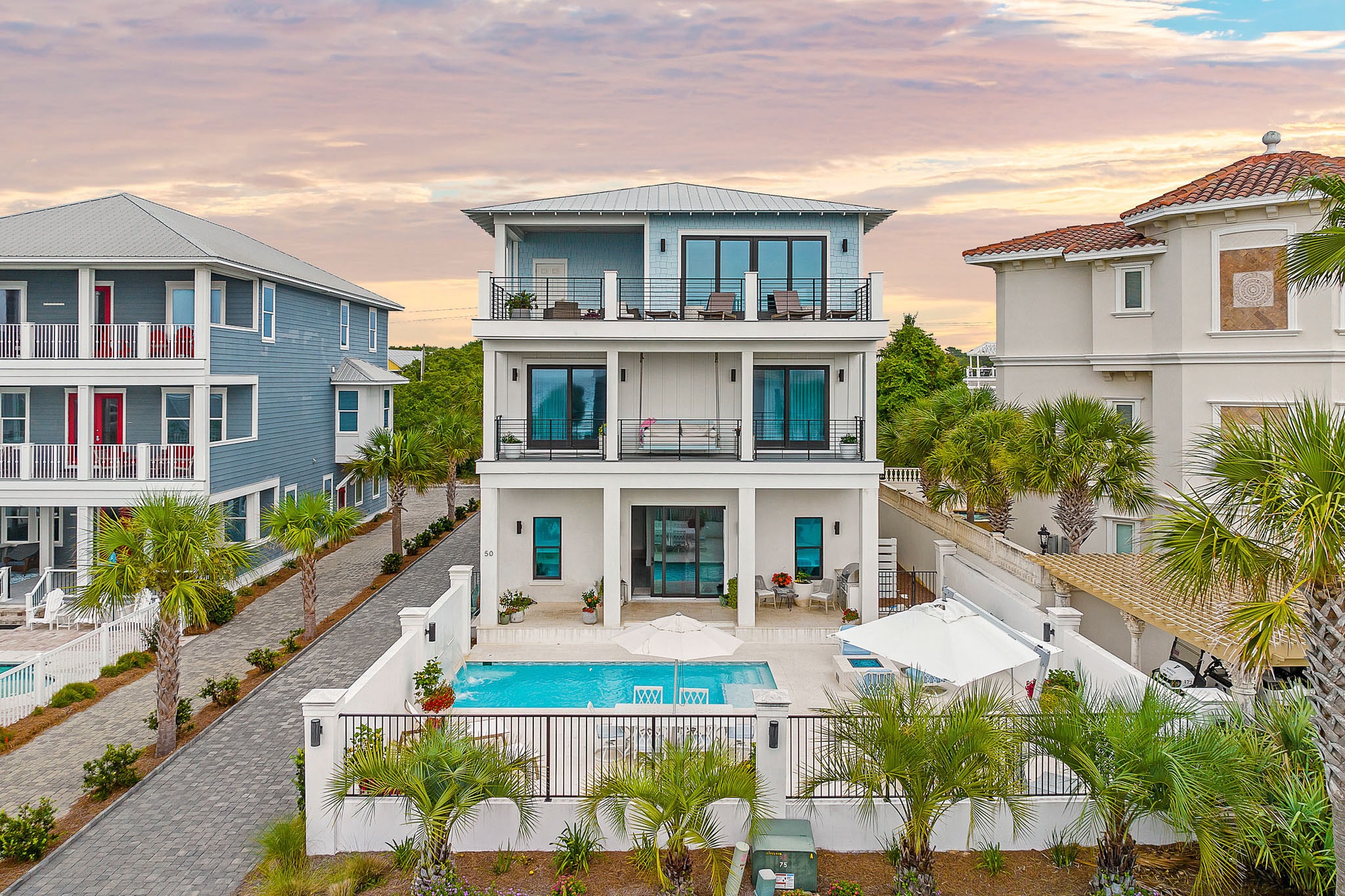 Villa Safran Rosemary Rosemary Beach: Luxury 8-Bedroom Villa with Private Pool and Seaview in Walton County Florida