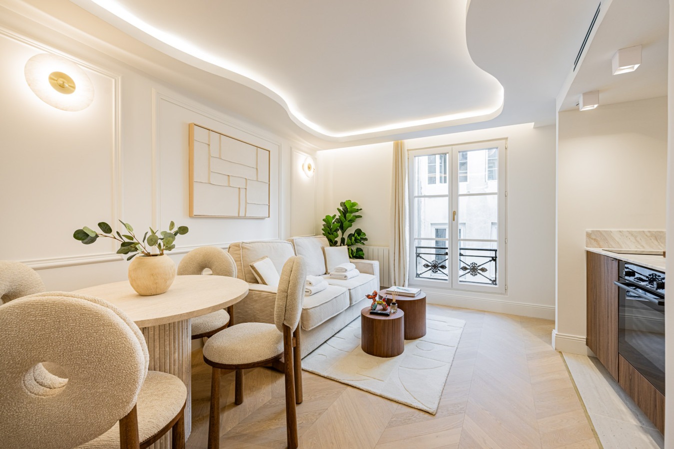Villa Safran Saint-Chapelle Paris: Luxury 1-Bedroom Apartment with Spa and Air-Con, Île de la Cité Paris