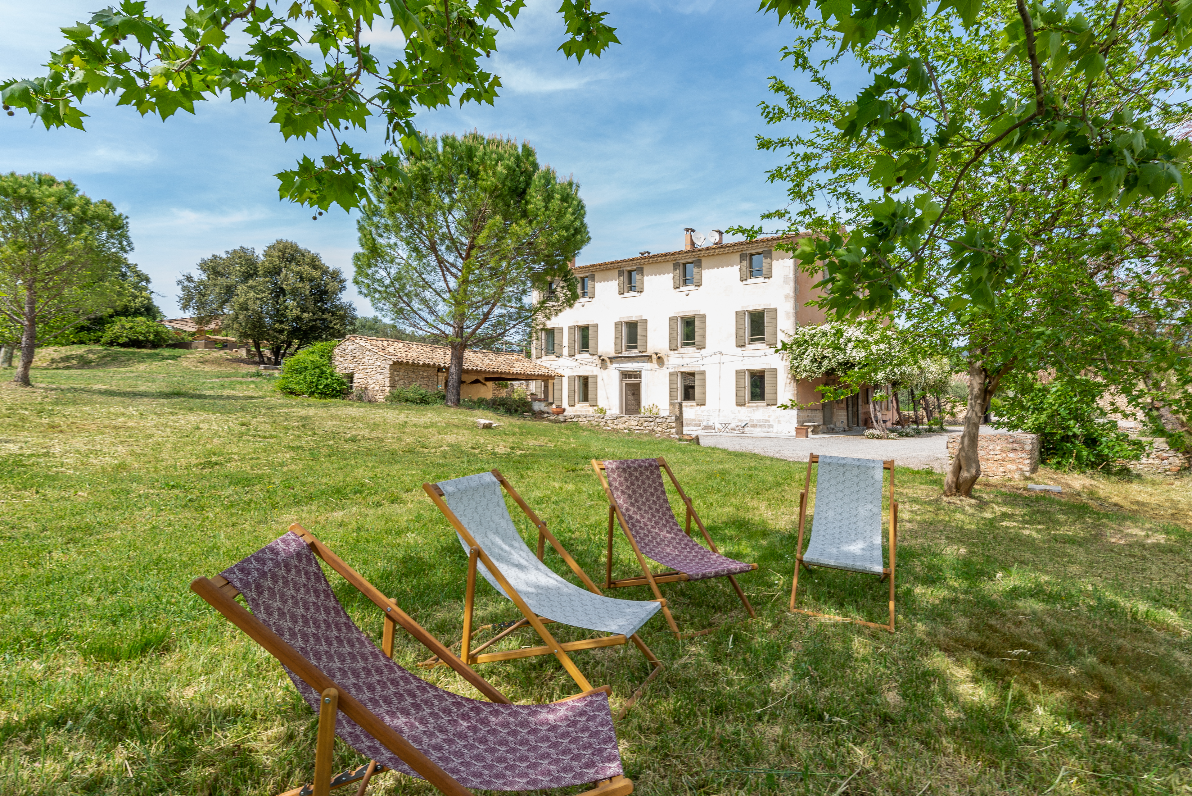 Villa Safran Saint-Marcel Vaucluse: Luxury 8-Bedroom Villa with Spa, Gym and Private Pool in Vaucluse, Provence