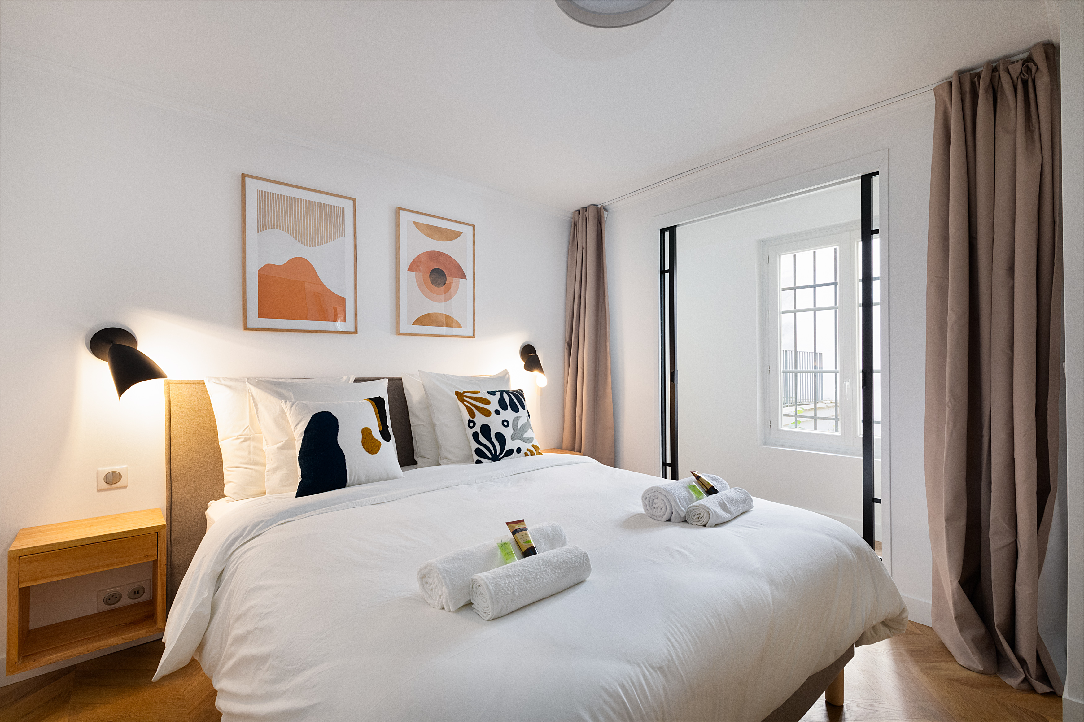 Villa Safran Saint-Paul Marais 1242568: Luxury 1-Bedroom Apartment with Spa and Parking, Le Marais Paris