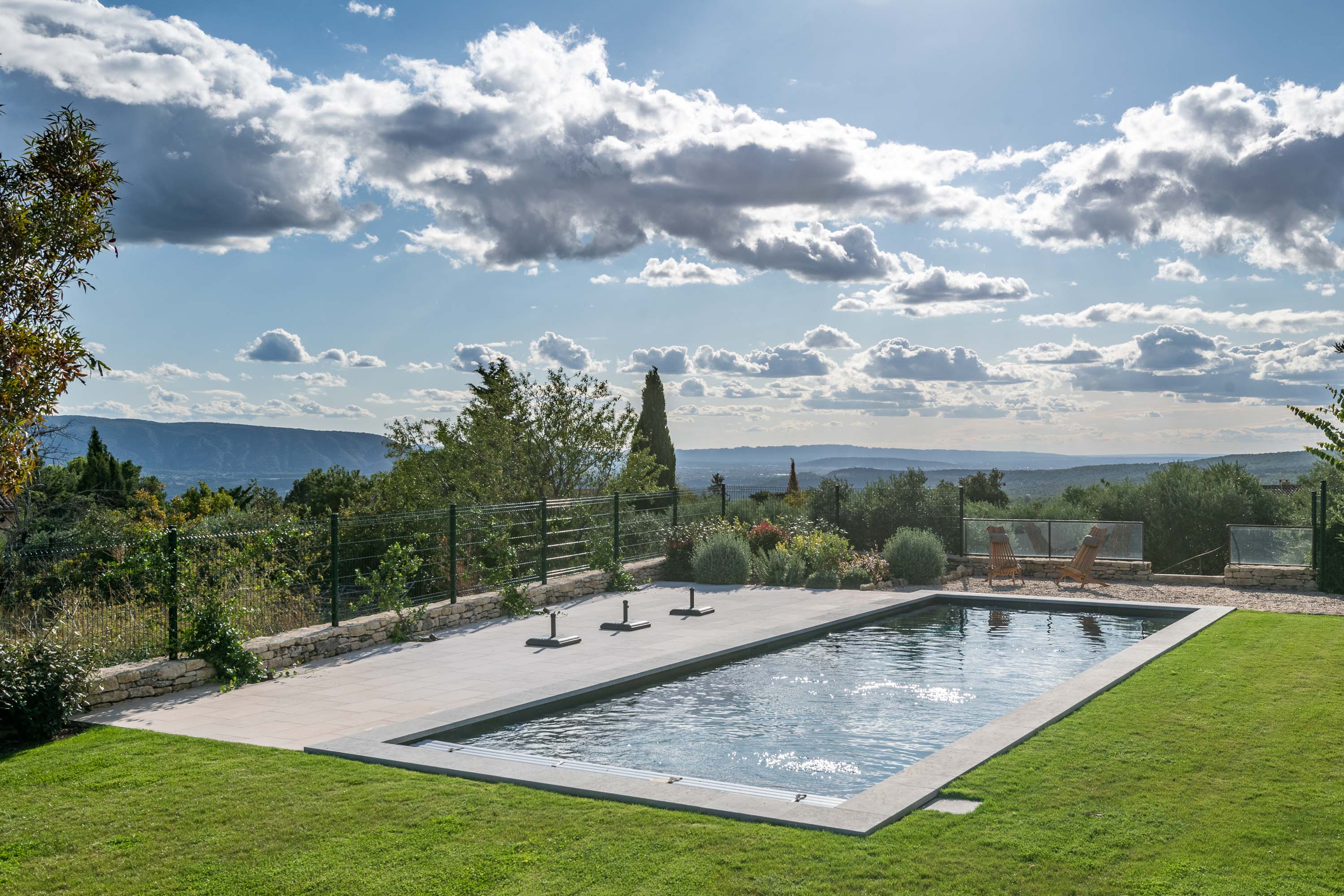 Villa Safran Saint-Rémy Vaucluse: Luxury 3-Bedroom Villa with Private Pool and Spa in Saint-Rémy-de-Provence