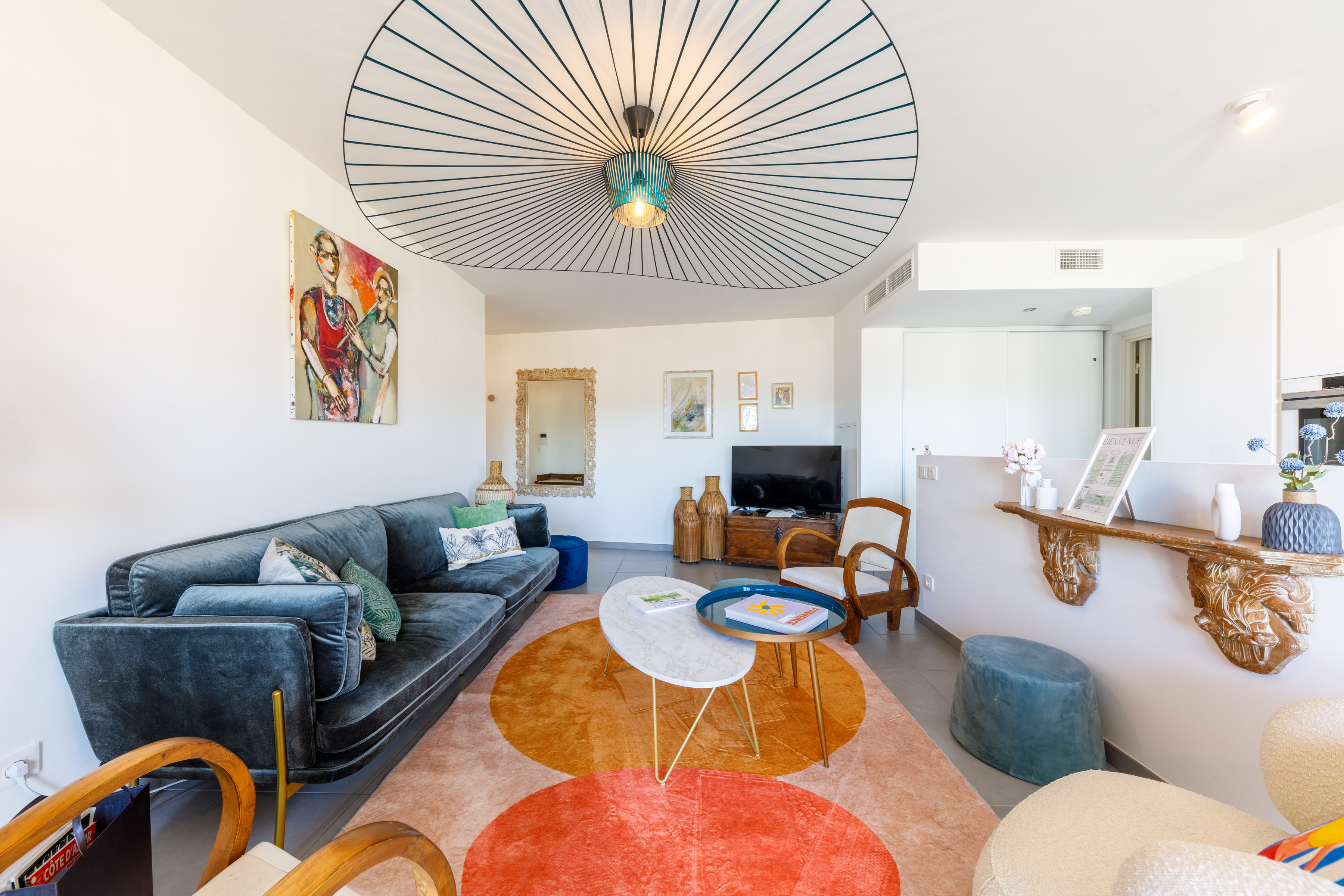 Villa Safran Saint-Roman Nice: Luxury 2-Bedroom Apartment with Pool and Parking, Nice