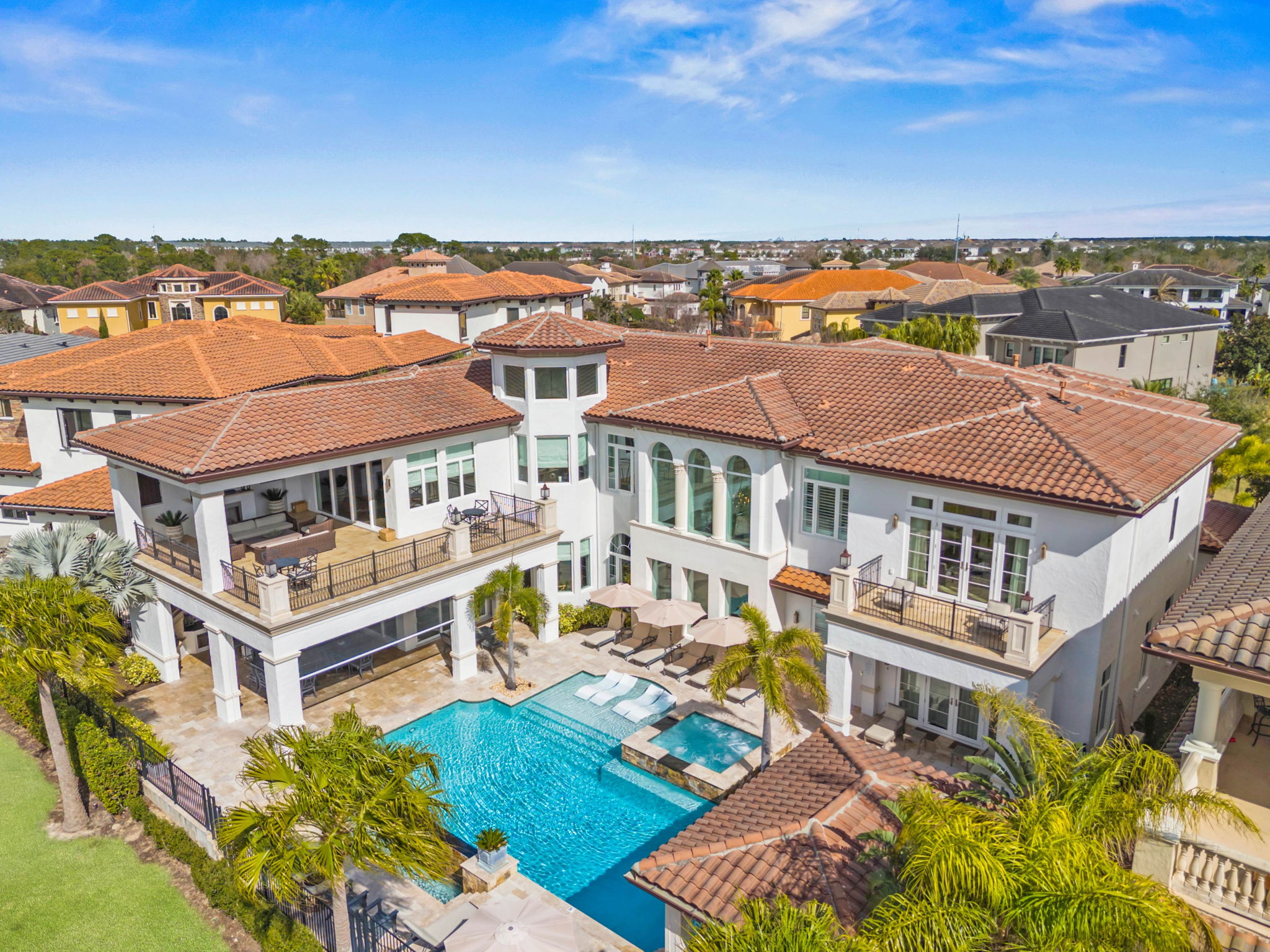 Villa Safran Shingle Creek Osceola: Luxury 13-Bedroom Villa with Private Pool and Hot Tub, Osceola County