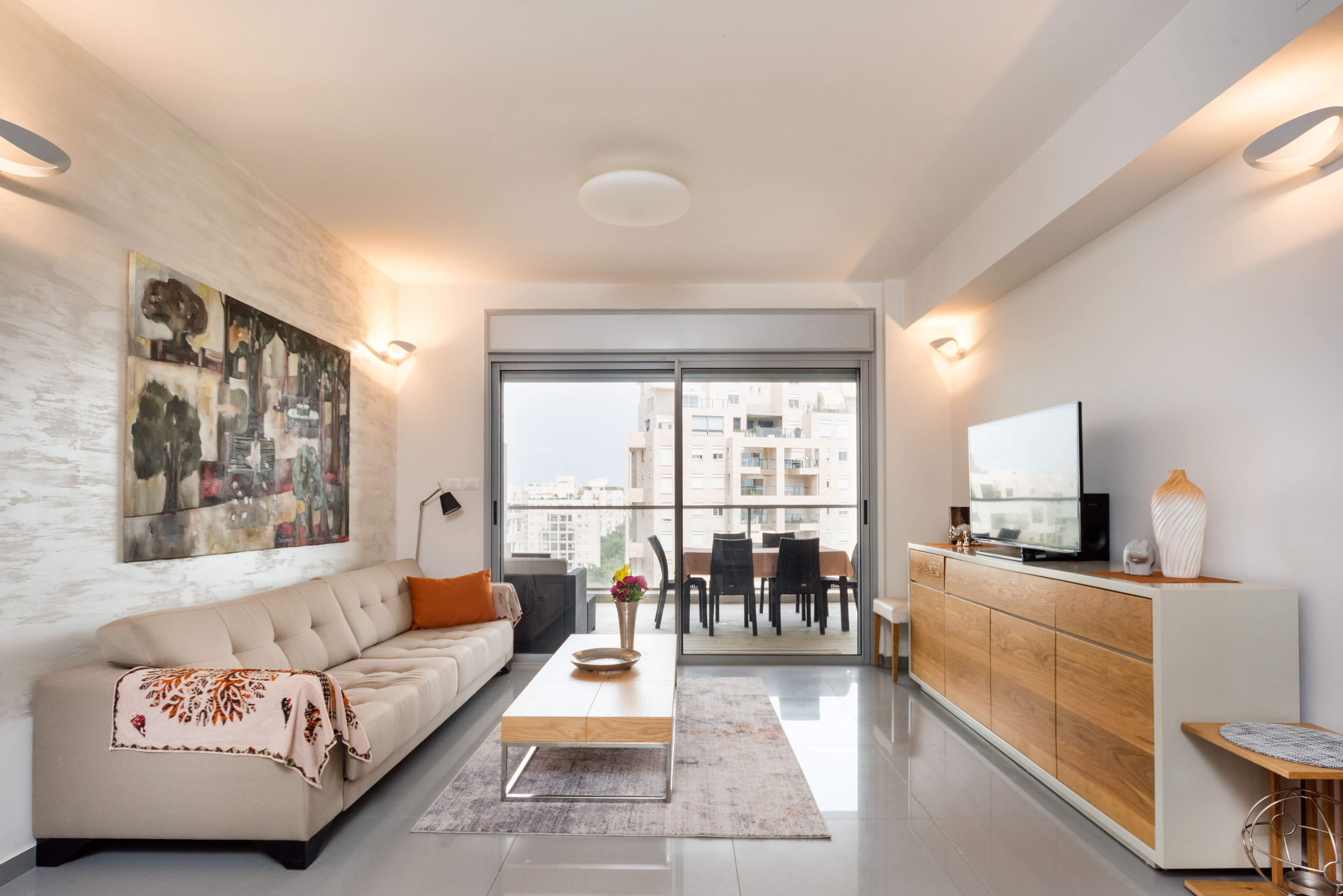 Villa Safran Shunit Tel Aviv: Luxury 3-Bedroom Apartment with Sea Views and Private Parking, Tel Aviv Old North