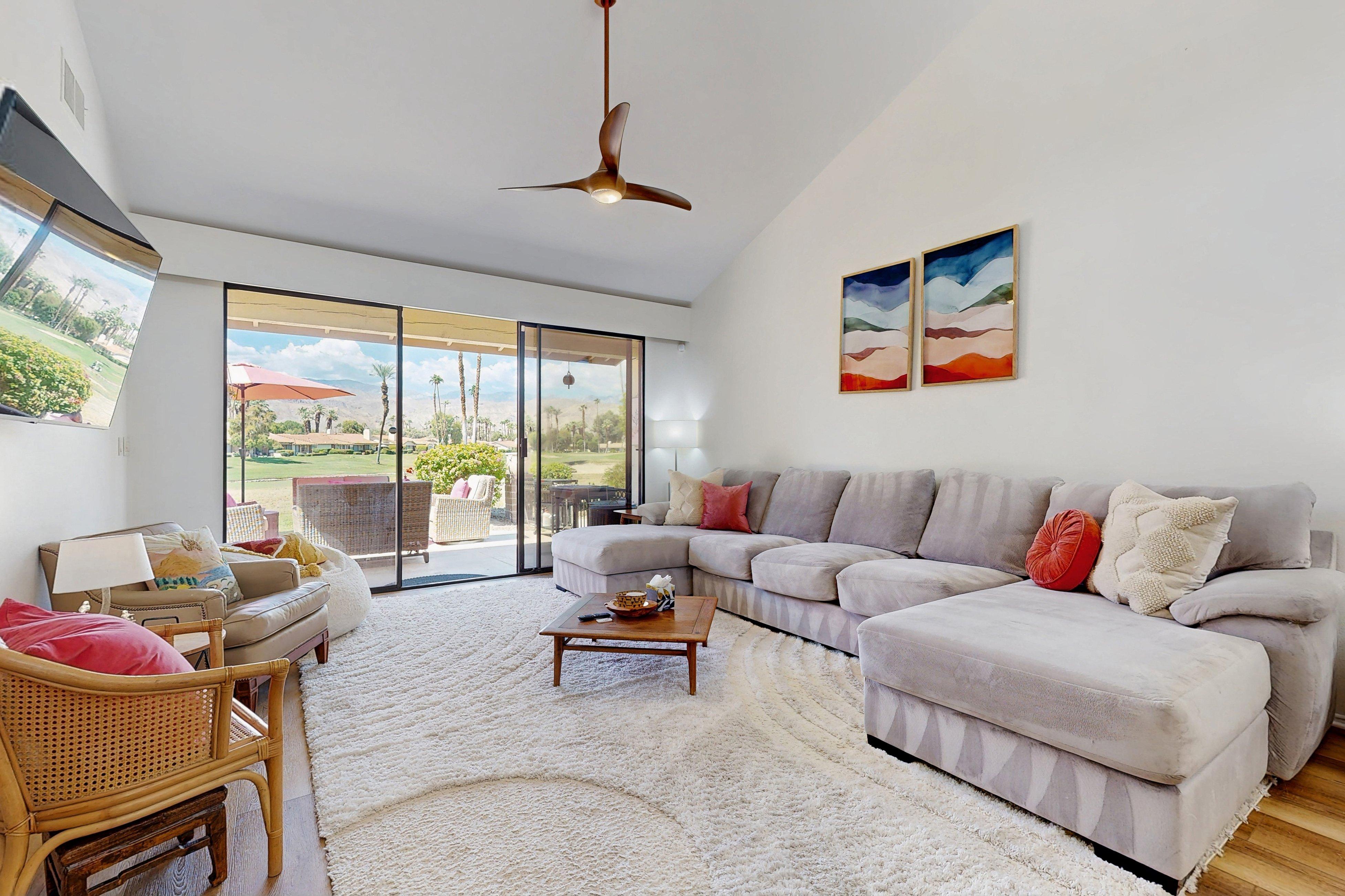 Villa Safran Tahquitz Palm Desert: Luxury 2-Bedroom Villa with Pool and Tennis Court, Palm Desert