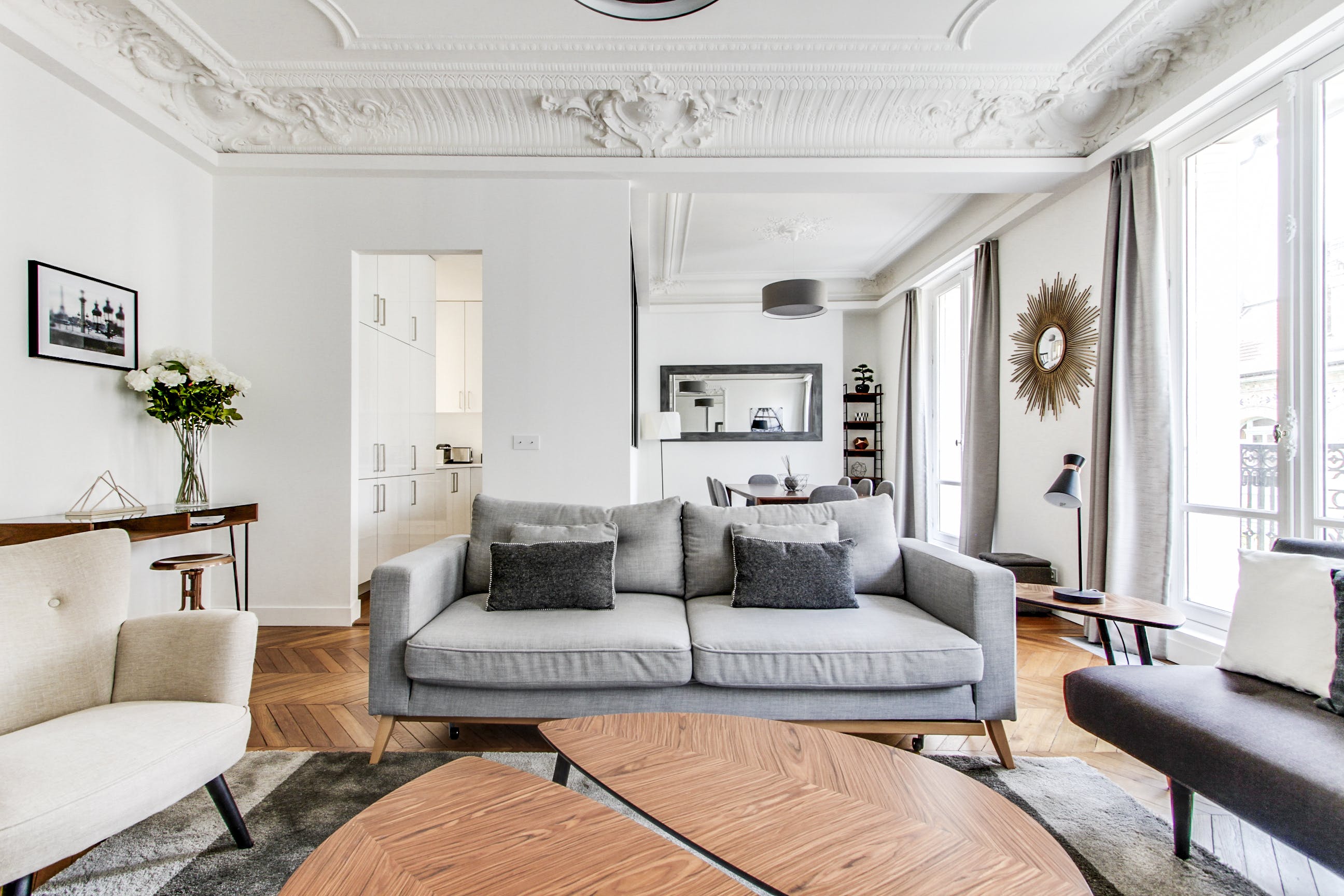 Villa Safran Ternes Paris 50362: Luxury 2-Bedroom Apartment with Spa and Parking, Arc de Triomphe – Champs-Élysées
