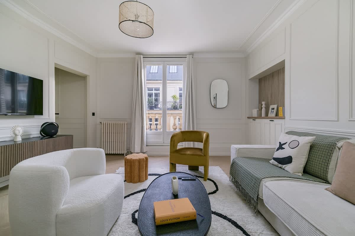 Villa Safran Ternes Paris: Luxury 2-Bedroom Apartment with Air-Con and Family-Friendly Features, Arc de Triomphe – Champs-Élysées Paris