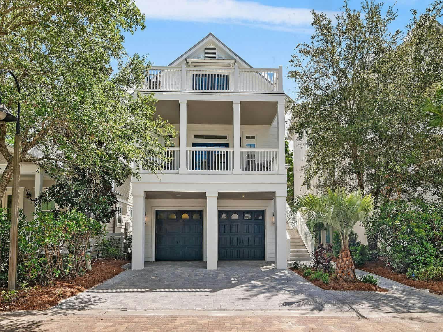Villa Safran Topsail Santa Rosa: Luxury 5-Bedroom Villa with Private Pool and Hot Tub, Walton County Florida