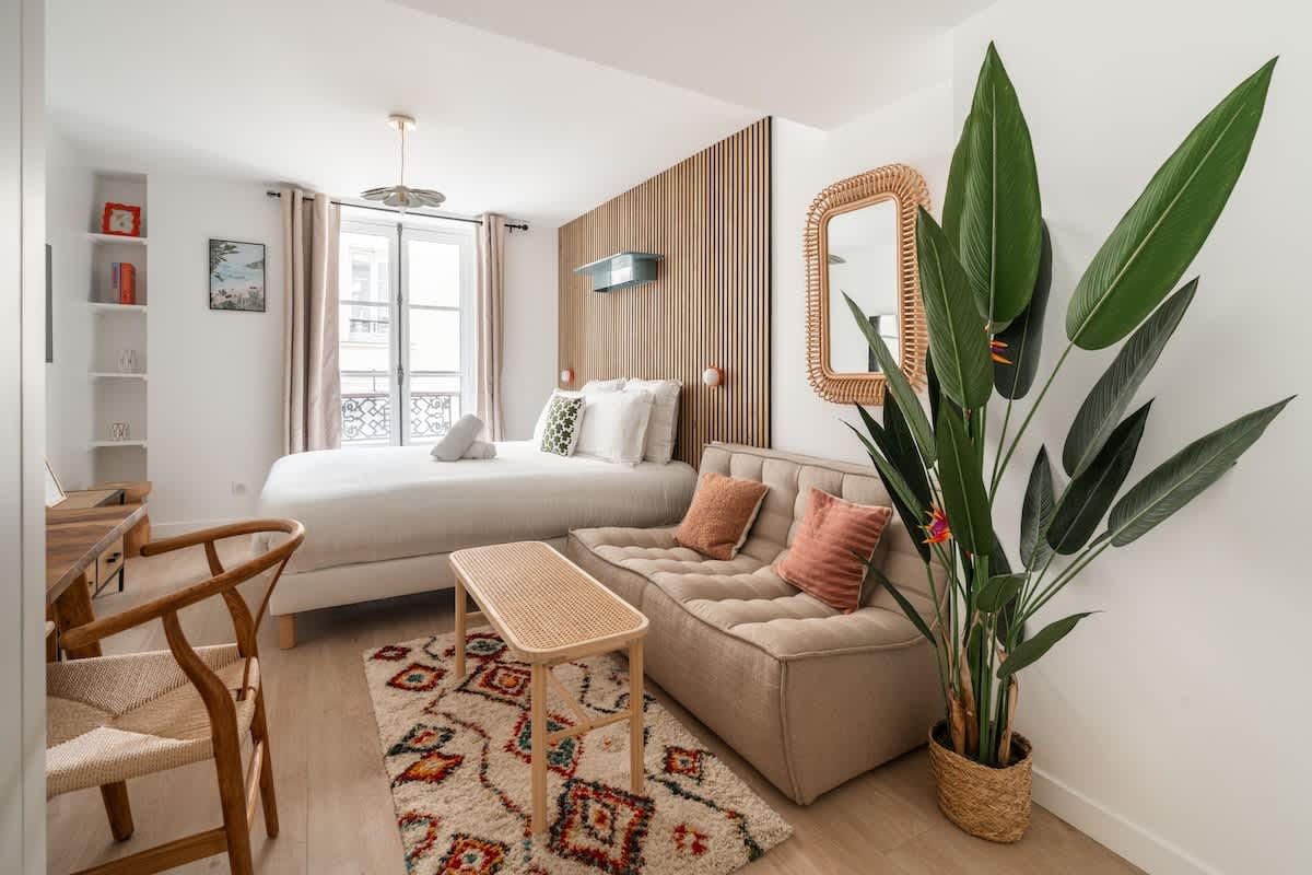 Villa Safran Vaugirard Paris: Chic 1-Bedroom Apartment with Private Parking, Saint Germain des Prés